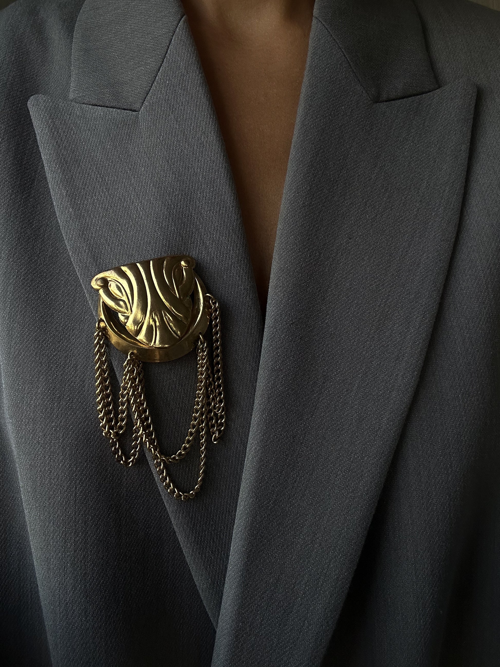 Gilded Drape Brooch|Vintage Baazaar 