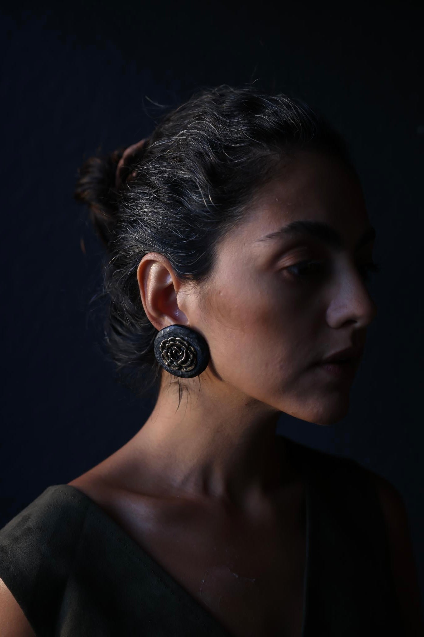 Midnight Rose Earrings|Vintage Baazaar 
