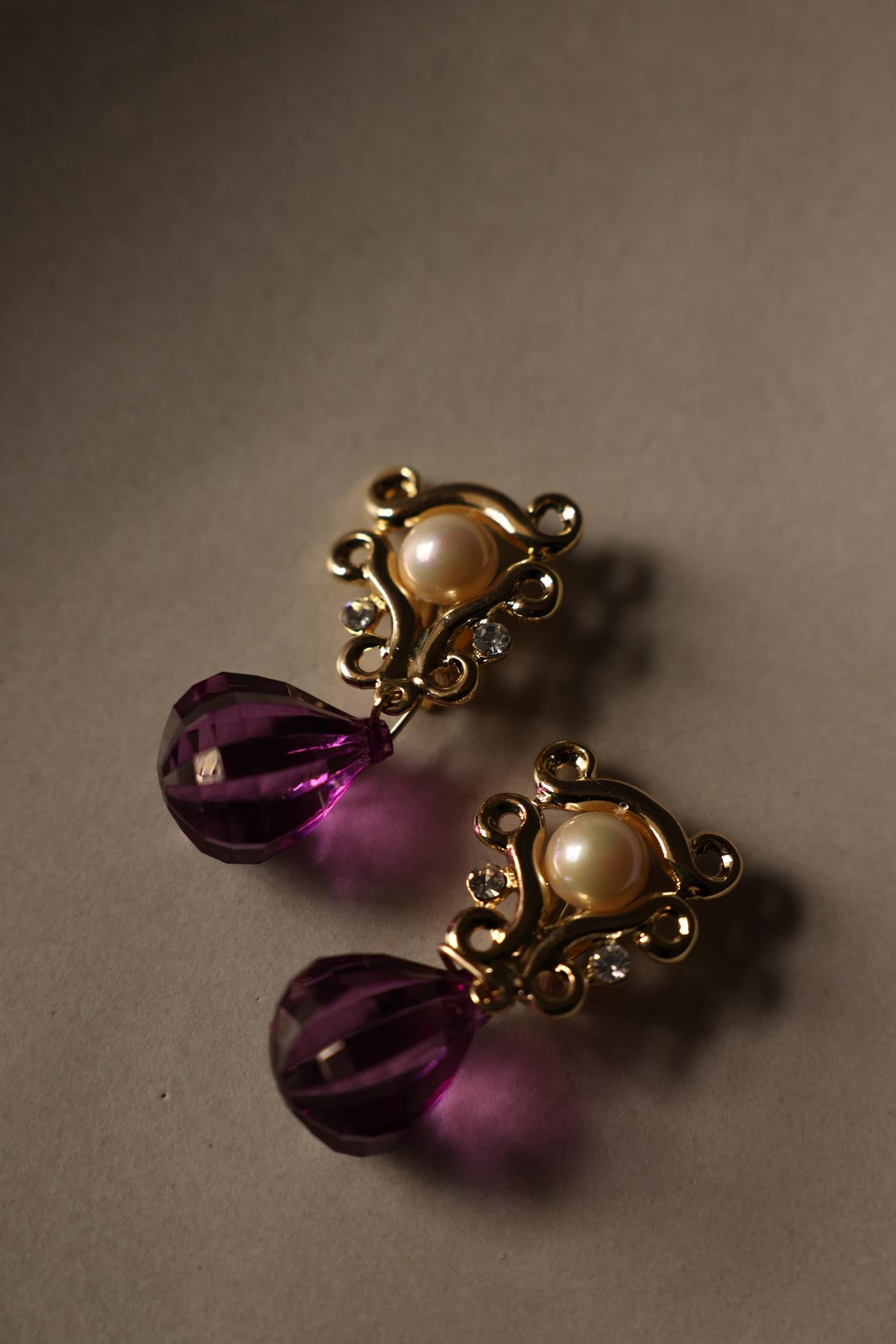 Gold-Tone Faux Pearl & Purple Drop Clip-On Earrings|Vintage Baazaar 