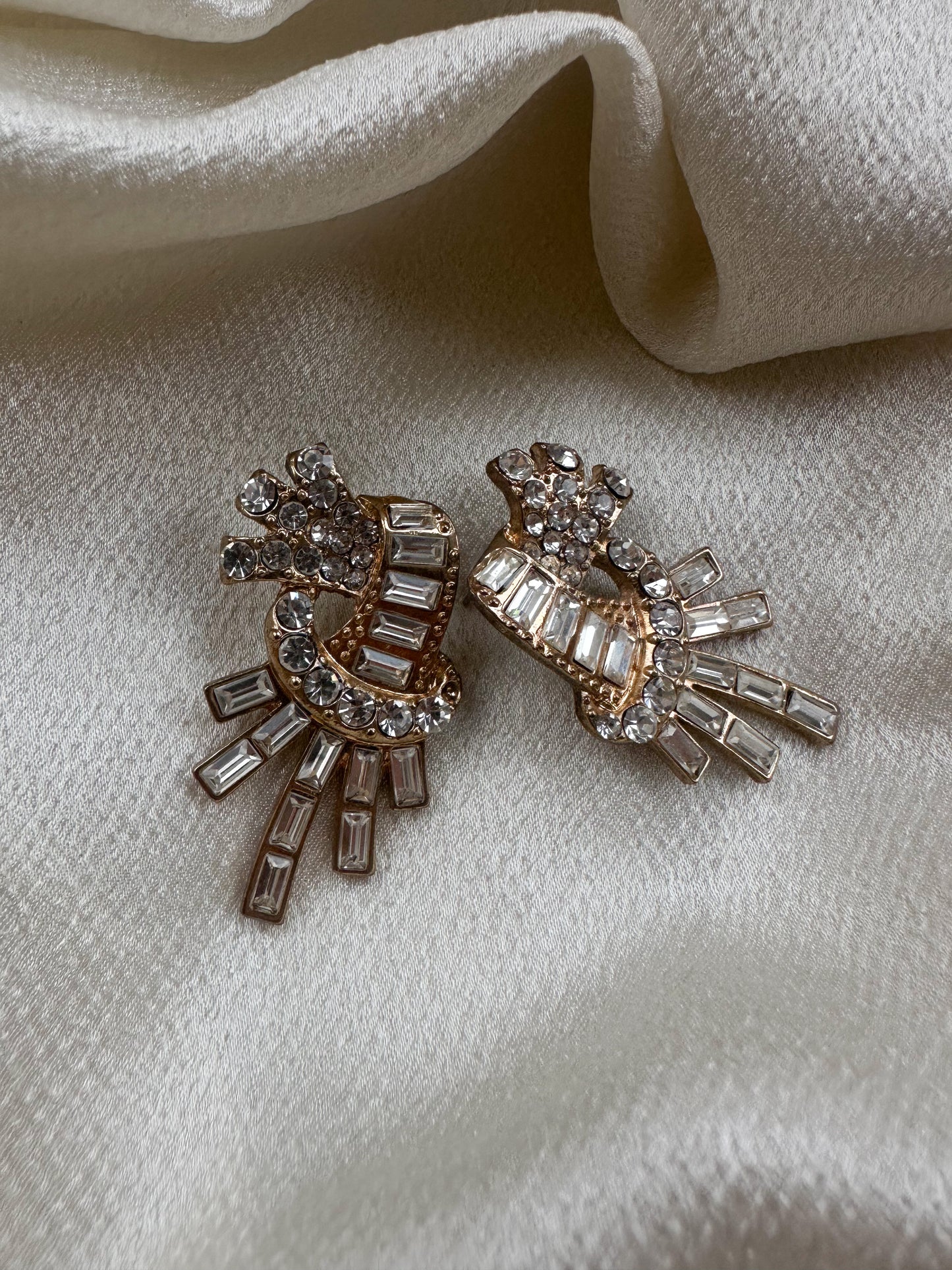 Crystal Burst Earrings|Vintage Baazaar 