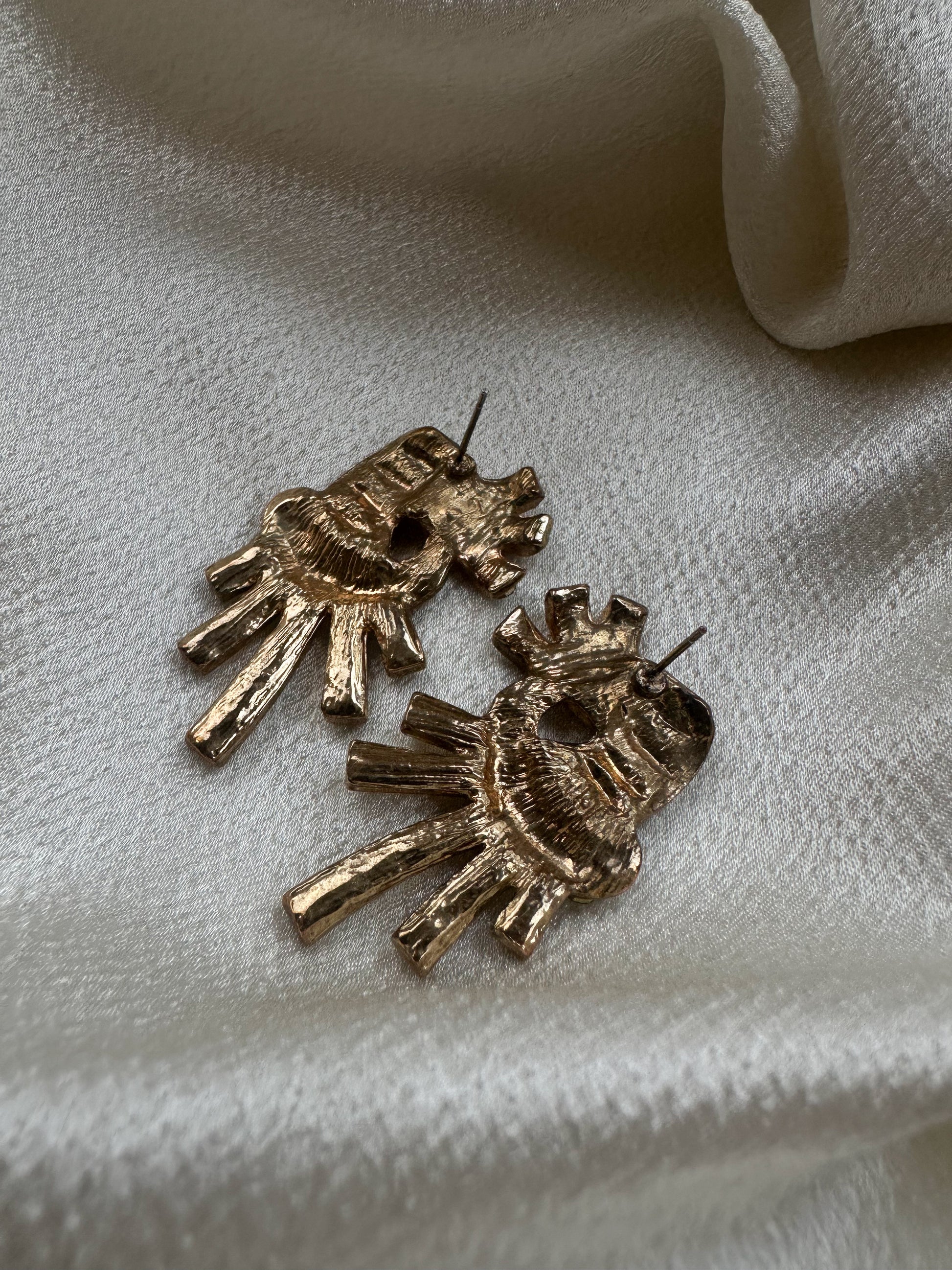 Crystal Burst Earrings|Vintage Baazaar 