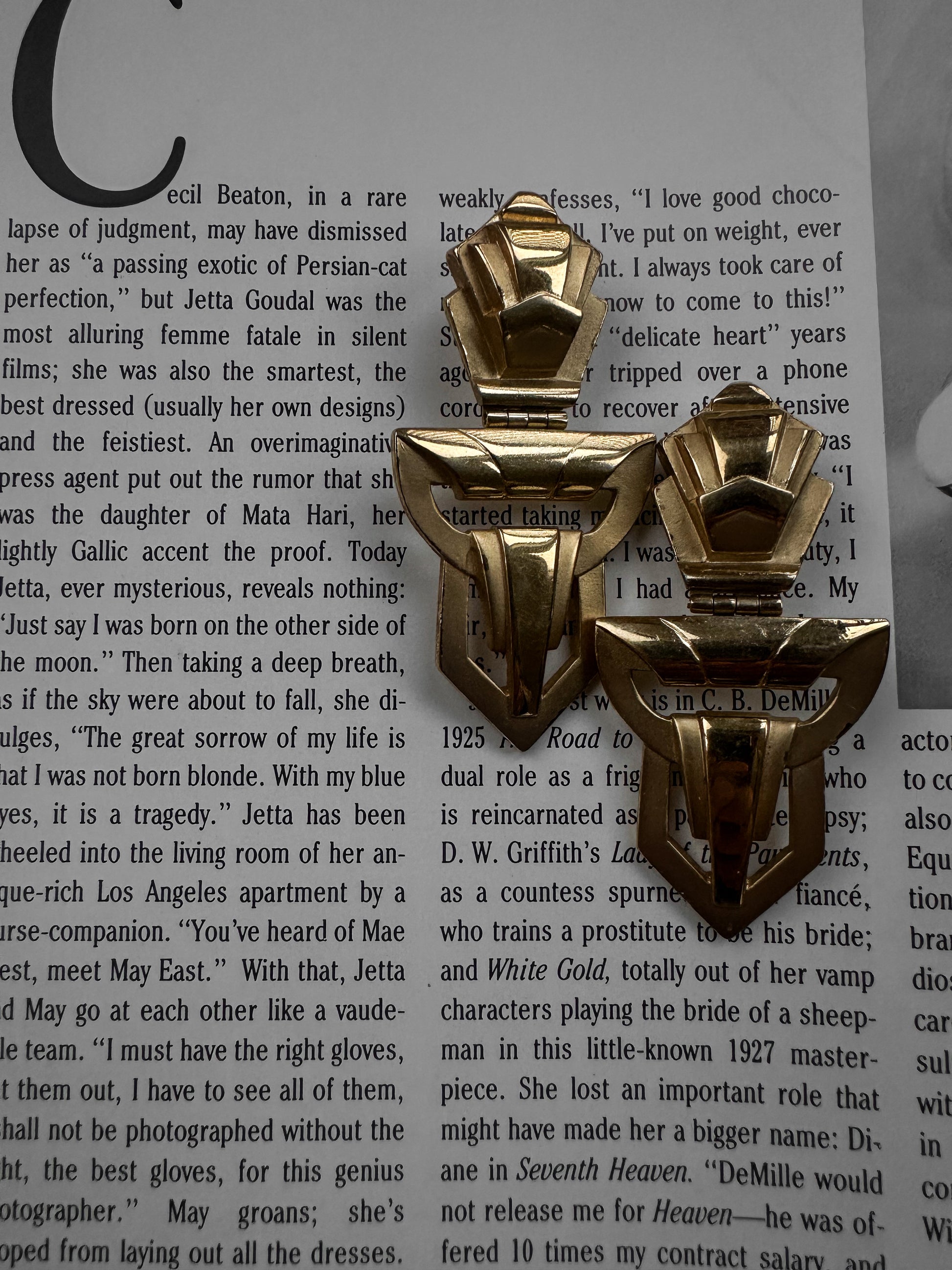 Golden Pharaoh Earrings|Vintage Baazaar 