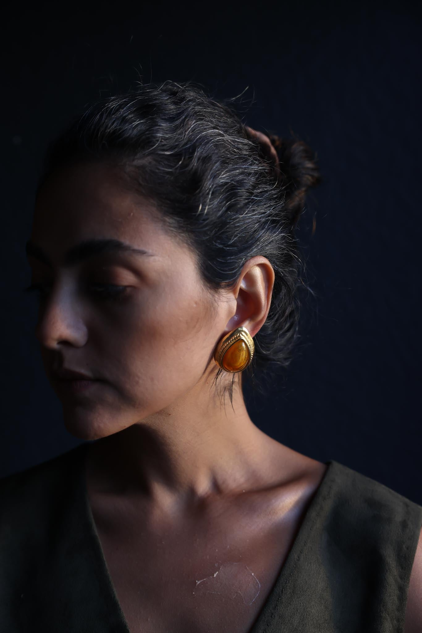 Matte Gold Amber Teardrop Earrings|Vintage Baazaar 