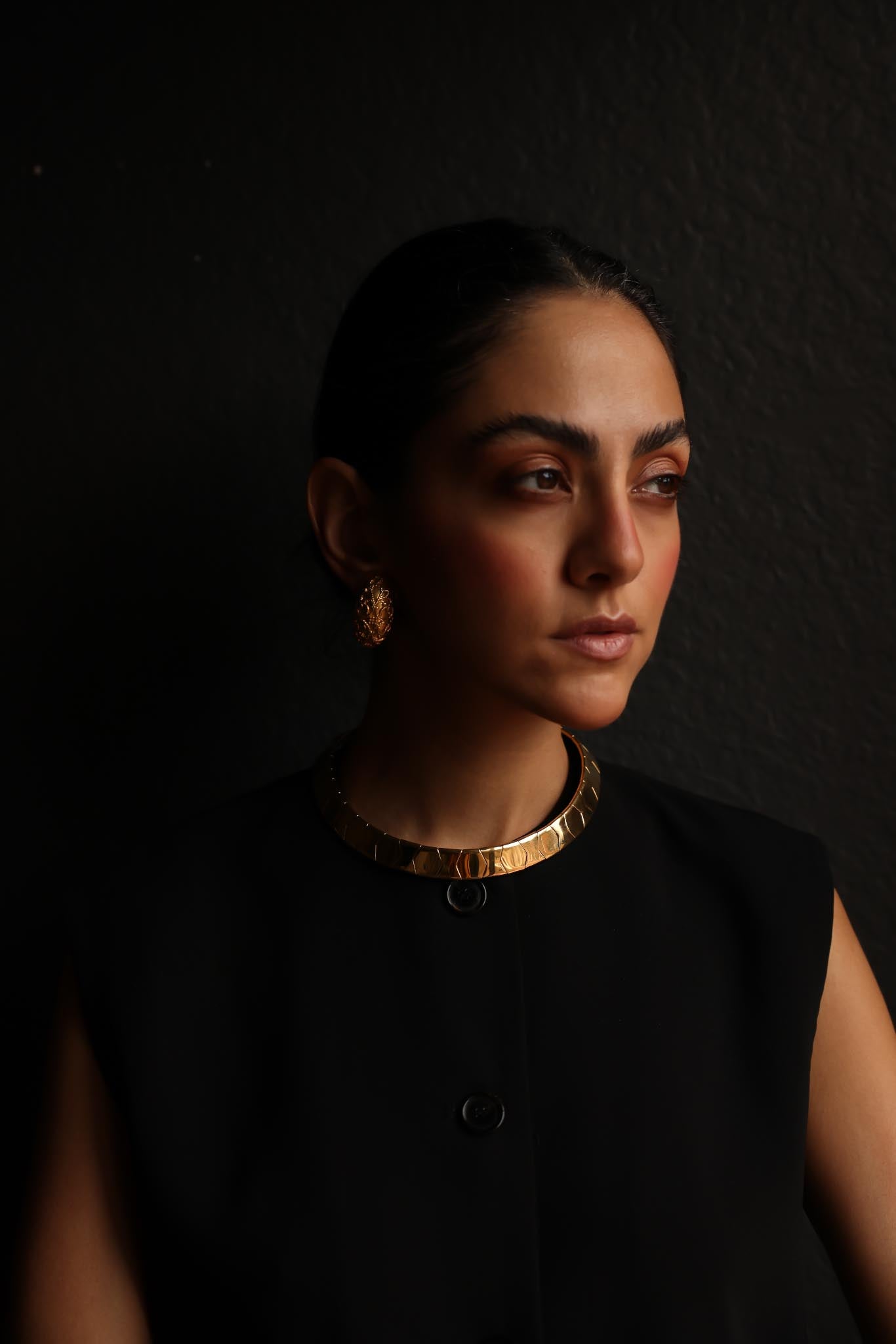 Gold-Tone Filigree Clip-On Earrings|Vintage Baazaar 