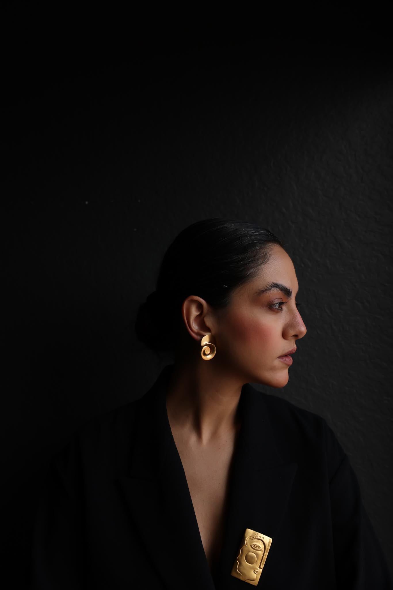Golden Spiral Clip-On Earrings|Vintage Baazaar 