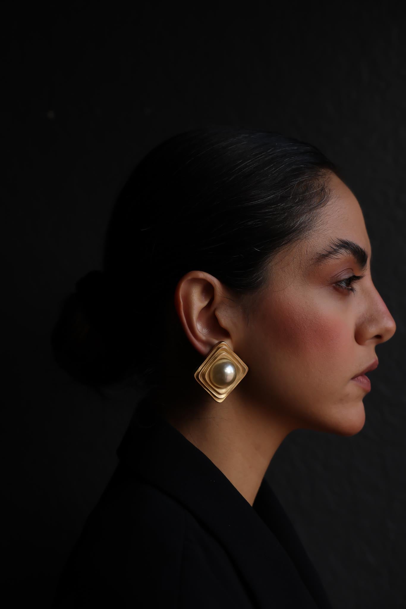 Gold Faux Pearl Clip-On Earrings|Vintage Baazaar 