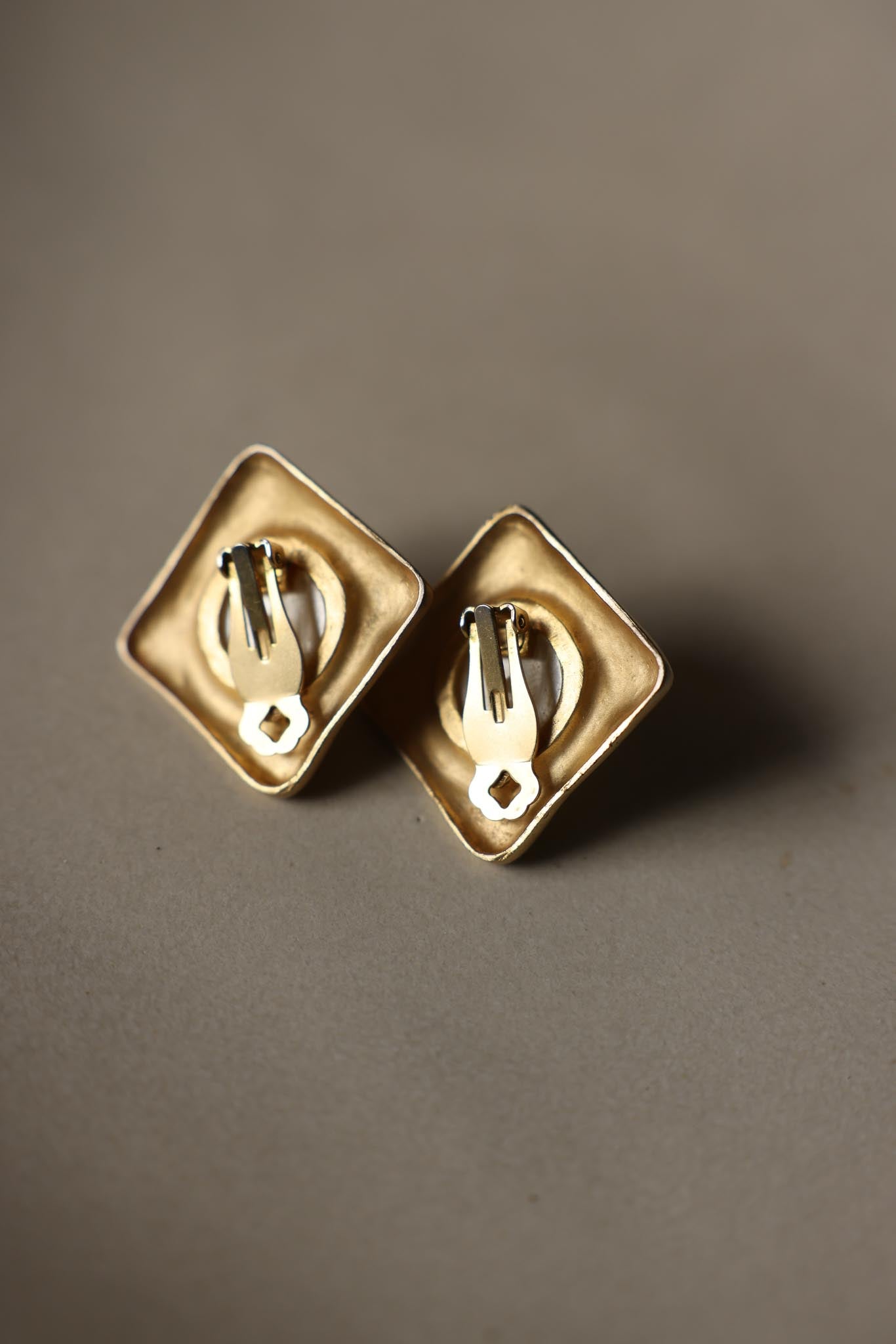 Gold Faux Pearl Clip-On Earrings|Vintage Baazaar 