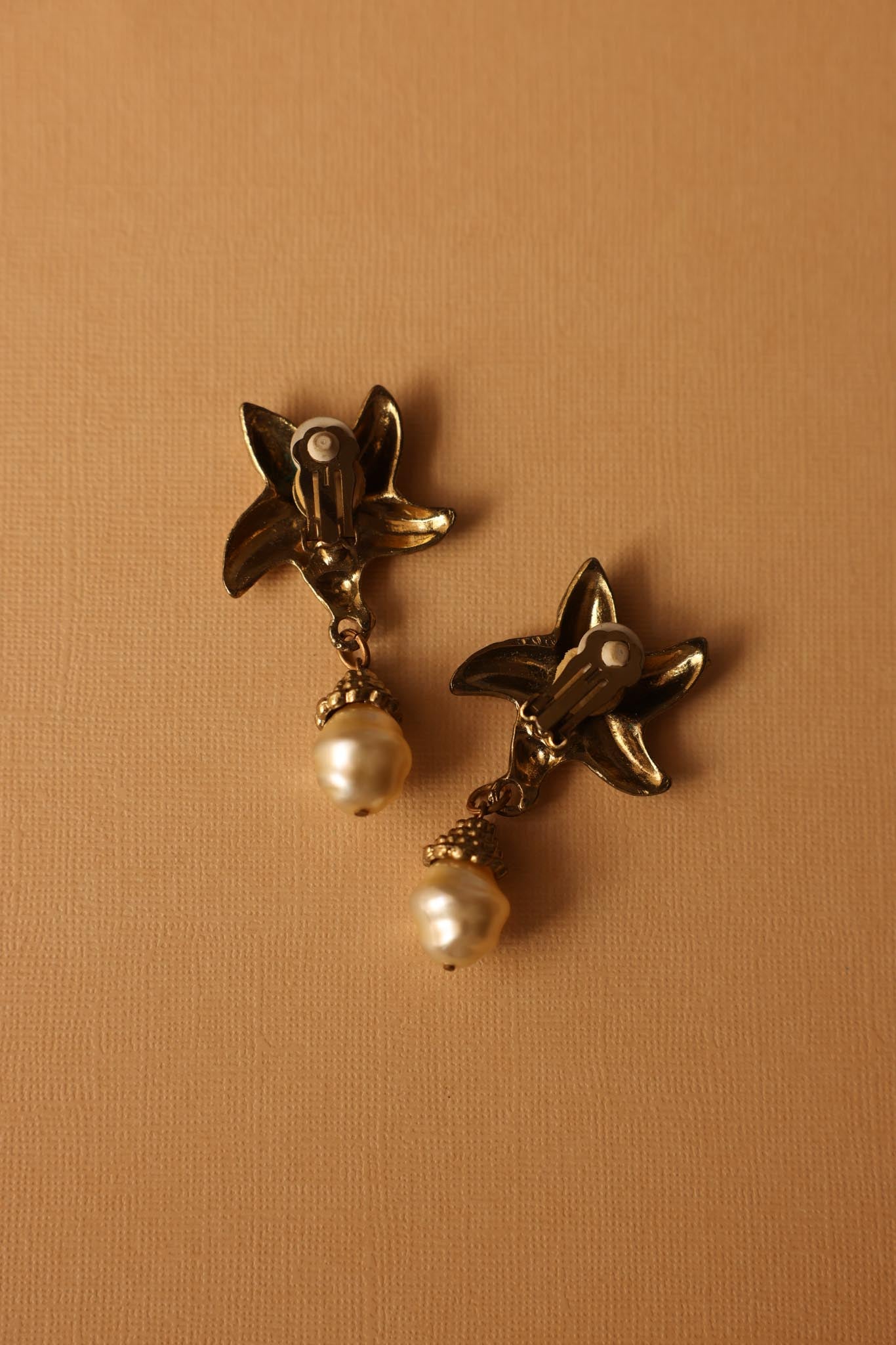 Starfish Pearl Drop Clip-On Earrings|Vintage Baazaar 