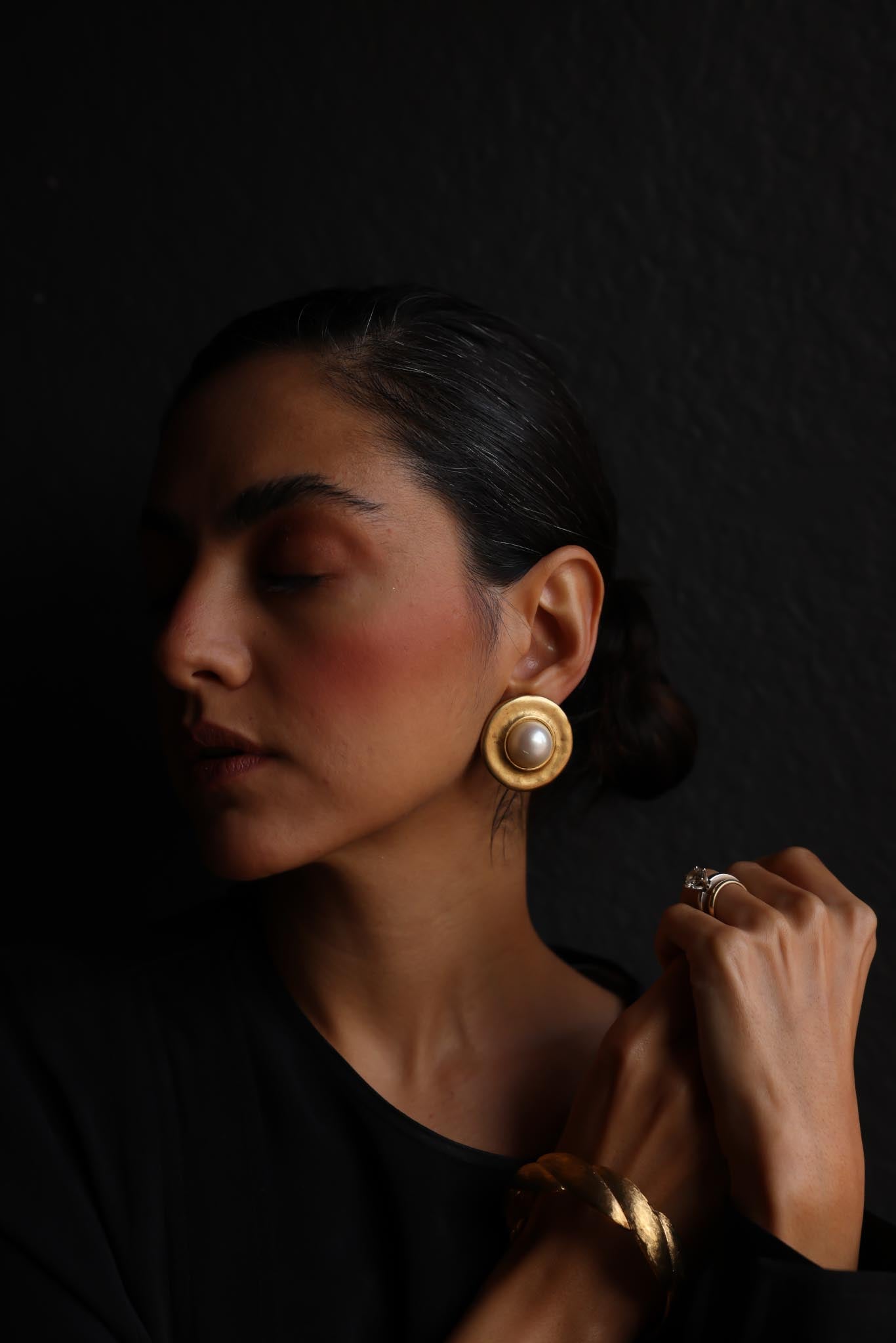 Erwin Pearl Clip-On Earrings|Vintage Baazaar 