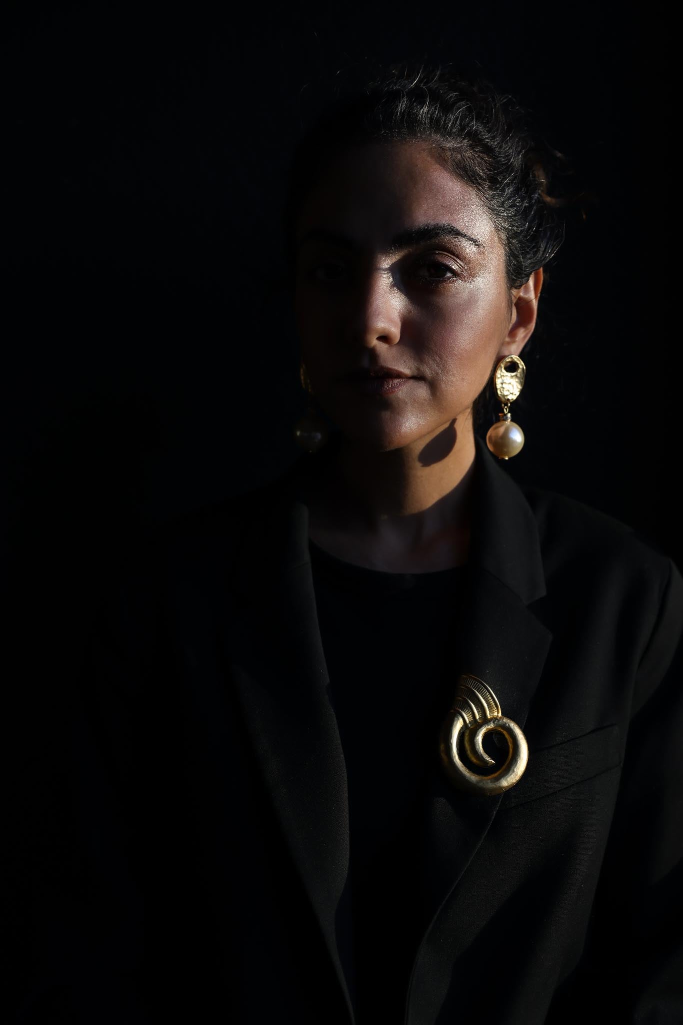 Golden Pearl Drop Earrings|Vintage Baazaar 