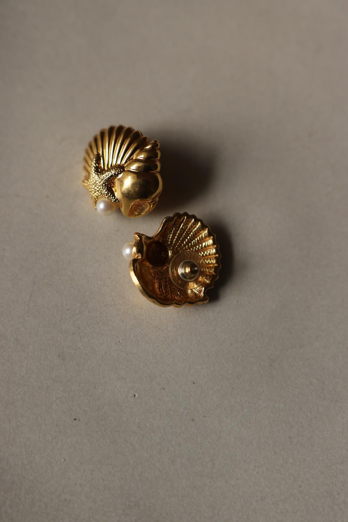 Avon Gold-Tone Shell & Starfish Earrings with Faux Pearls|Vintage Baazaar 
