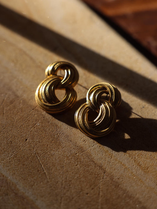 Timeless Twist Earrings|Vintage Baazaar 