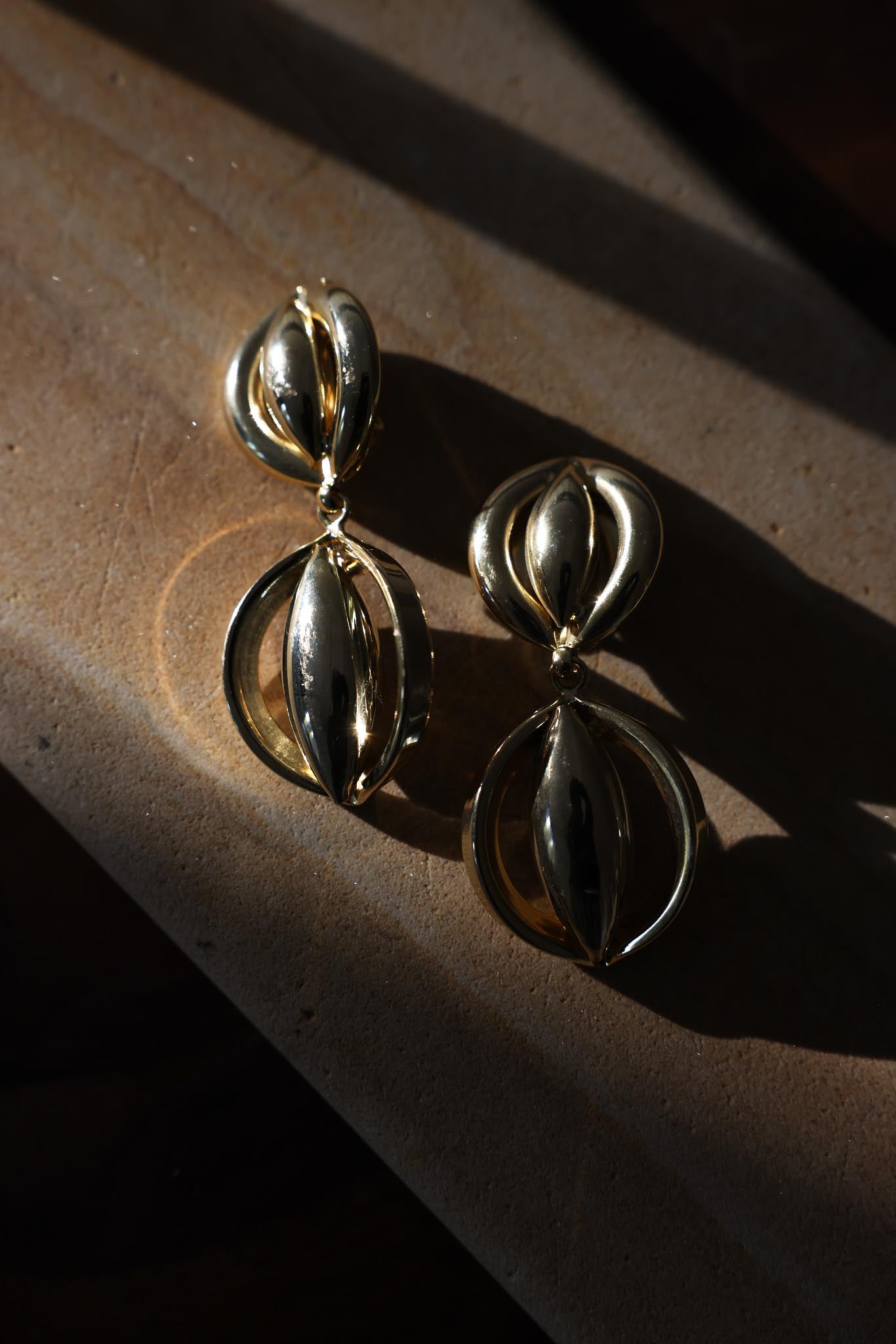 Golden Lantern Earrings|Vintage Baazaar 