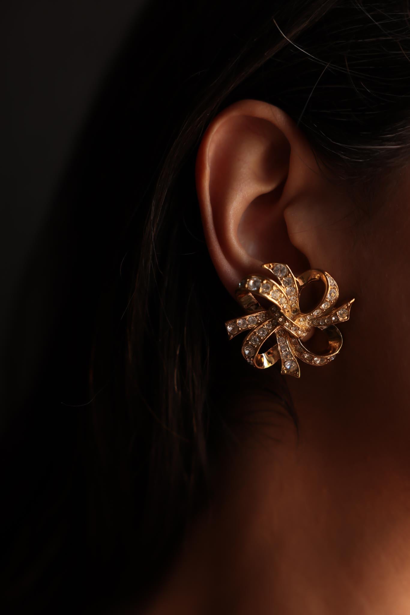 KJL for AVON Rhinestone Bow Clip-On Earrings|Vintage Baazaar 