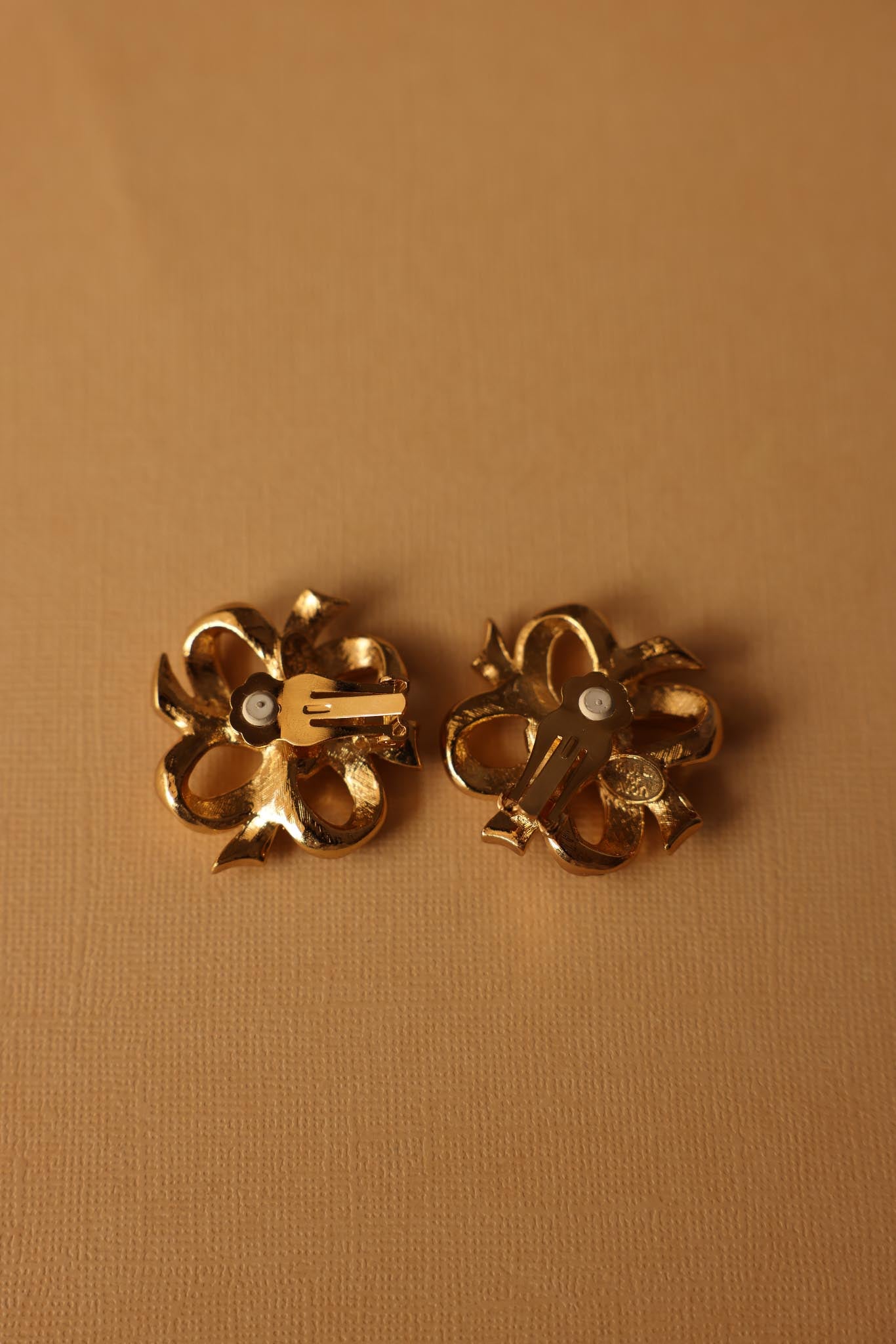 KJL for AVON Rhinestone Bow Clip-On Earrings|Vintage Baazaar 