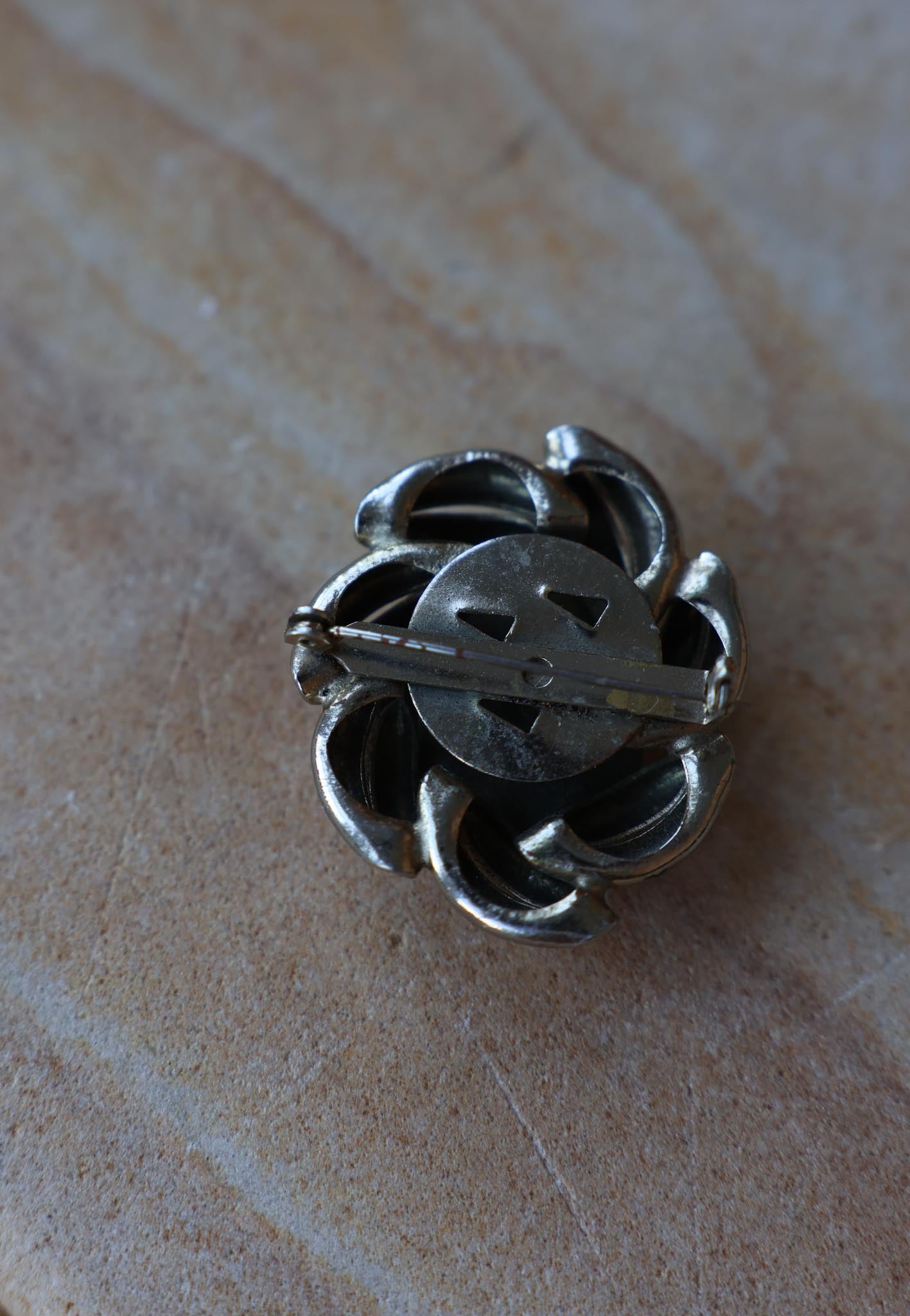 Verdant Petal Brooch|Vintage Baazaar 