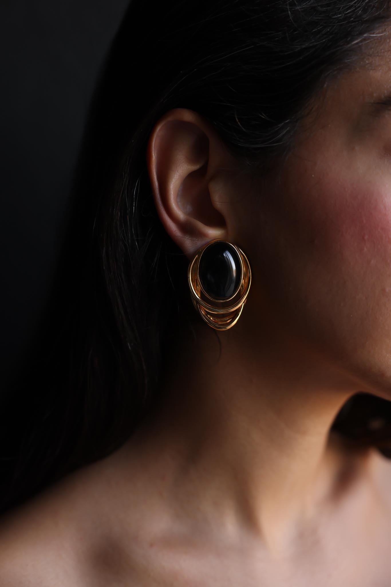 Black Cabochon Layered Hoop Clip-On Earrings|Vintage Baazaar 