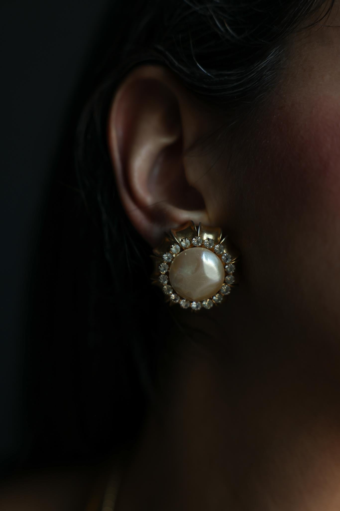 Gold Tone Faux Pearl & Clear Rhinestone Clip-On Earrings | 1980s