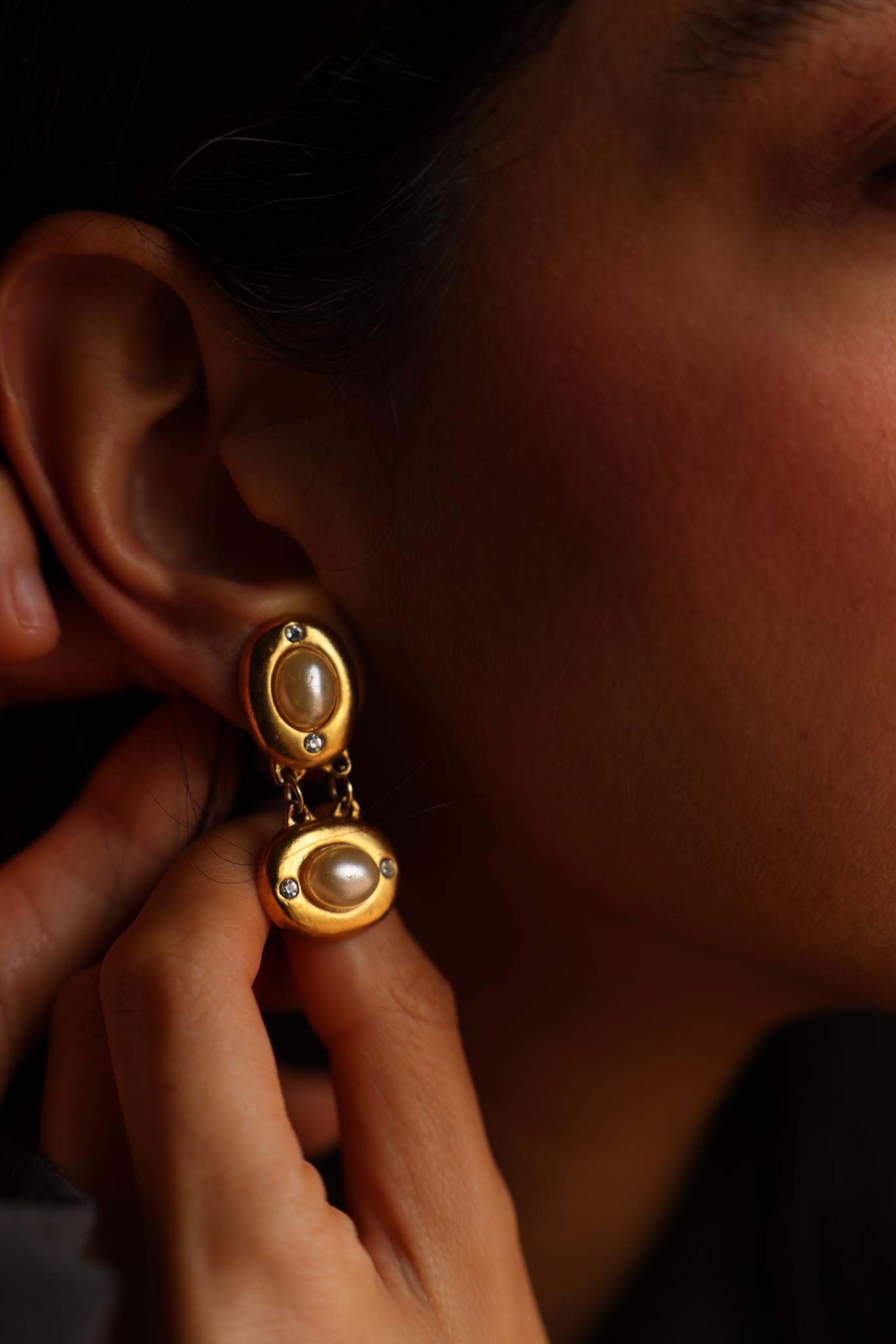 Golden Pearl Drop Clip-On Earrings|Vintage Baazaar 