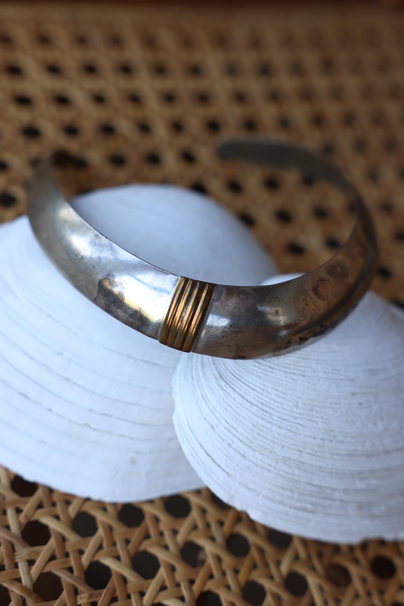 Silver Tone Horizon Collar Necklace|Vintage Baazaar 