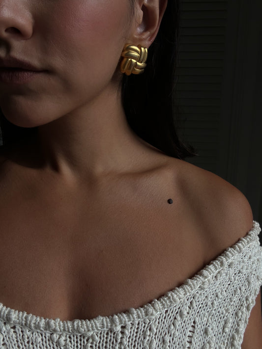 Golden Knot Earrings|Vintage Baazaar 