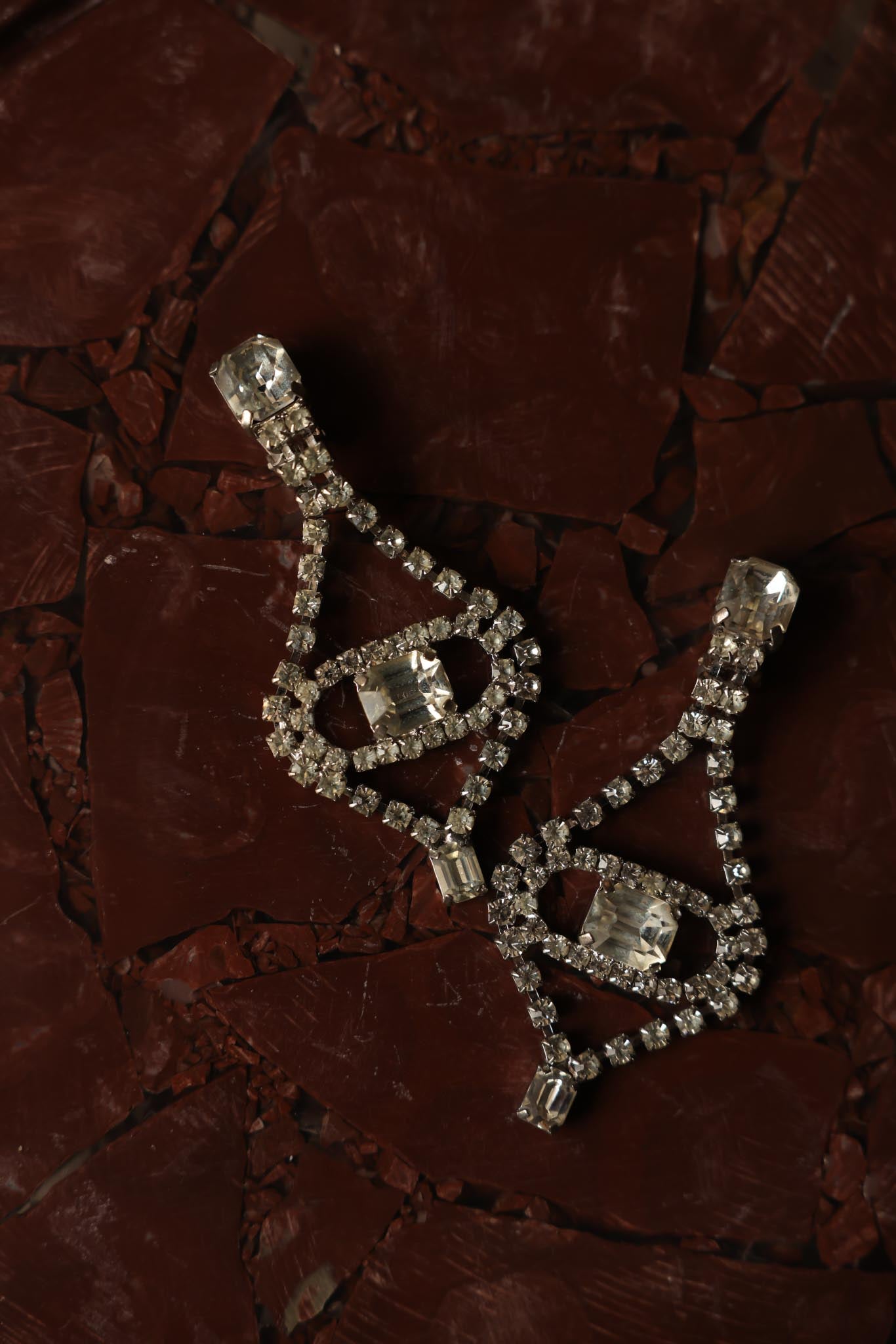 Glamour Arc Clip-On Earrings|Vintage Baazaar 