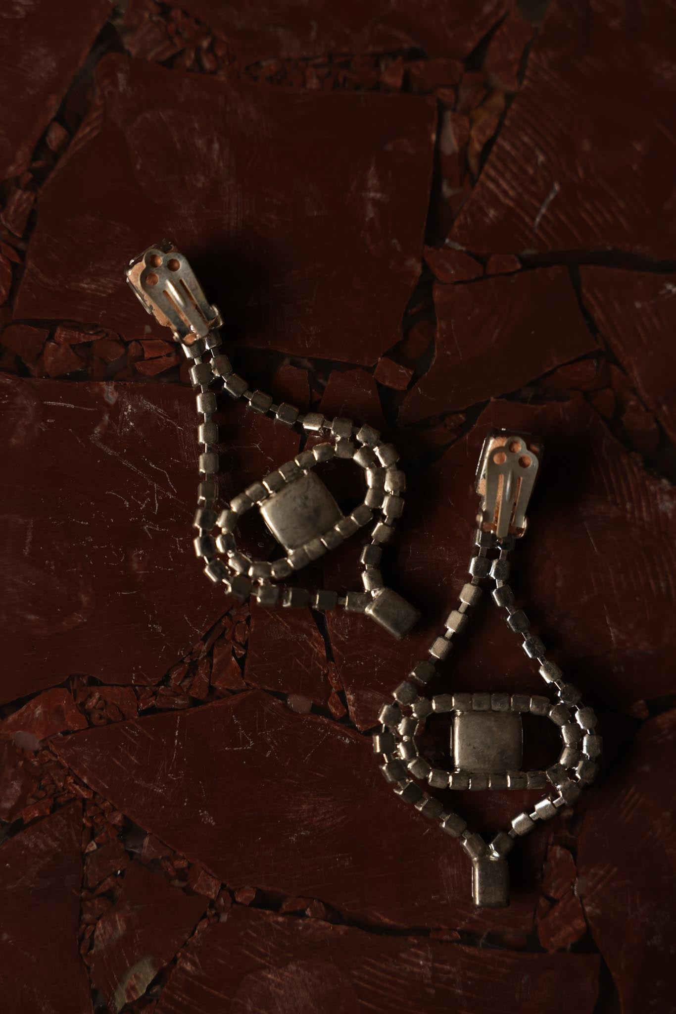 Glamour Arc Clip-On Earrings|Vintage Baazaar 