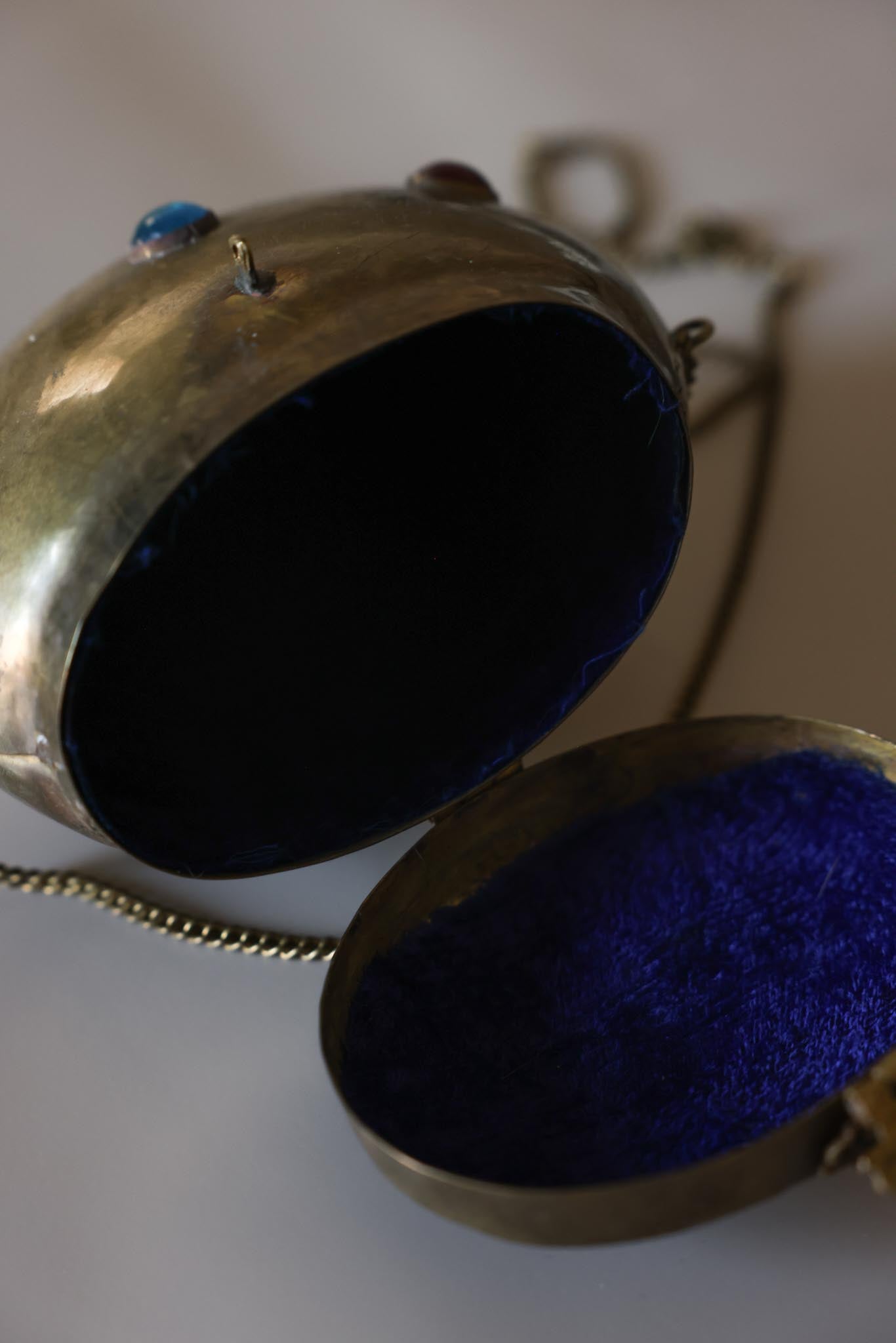 Antique Brass Gemstone Orb Evening Bag|Vintage Baazaar 
