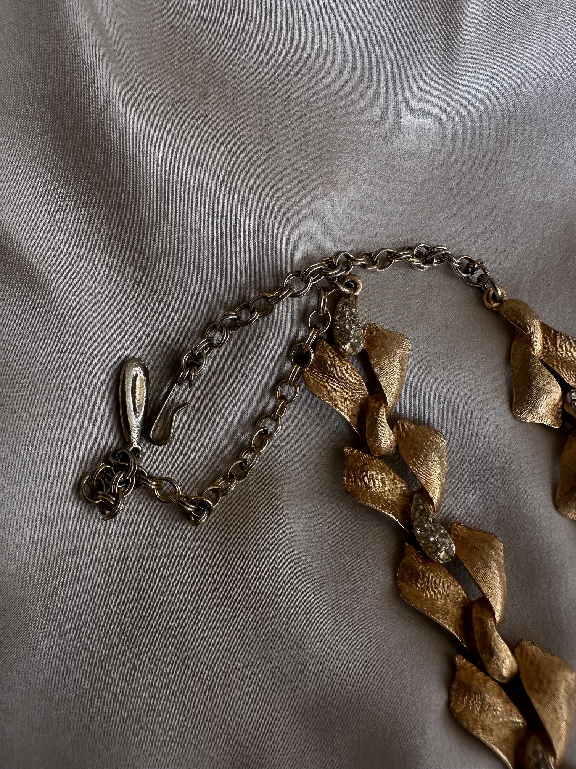 Twist of Elegance Necklace|Vintage Baazaar 