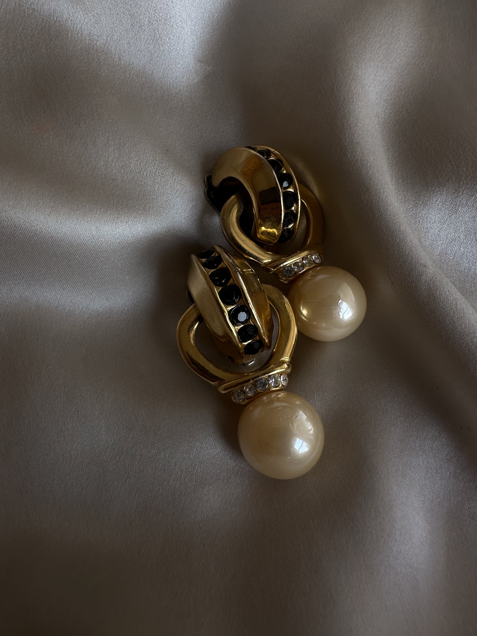 Midnight Pearl Earrings|Vintage Baazaar 