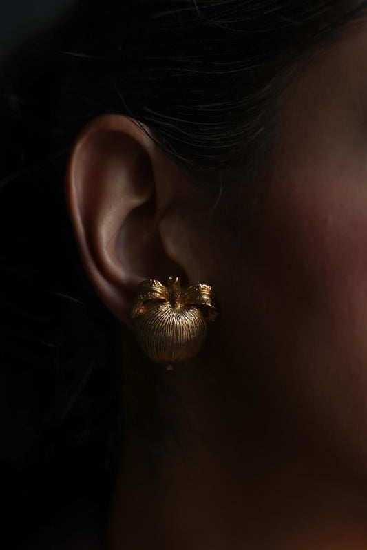 Gold-Tone Textured Apple Clip-On Earrings (Signed Sarah Coventry)