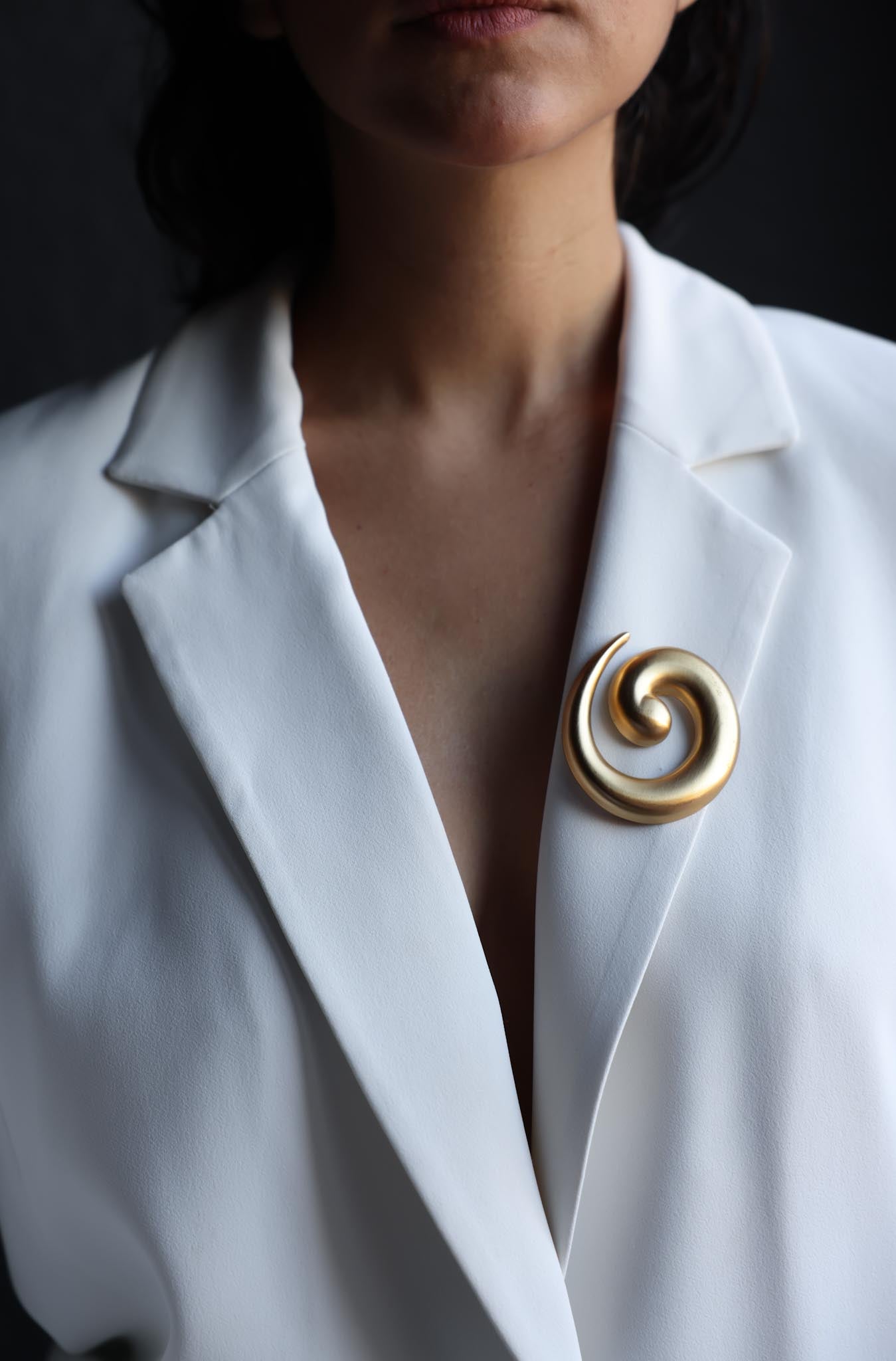 Monet Spiral Matte Gold Brooch|Vintage Baazaar 