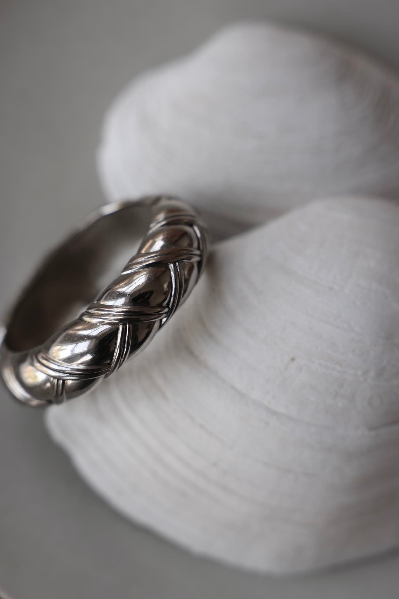 Silver-Tone Hinged Bracelet|Vintage Baazaar 