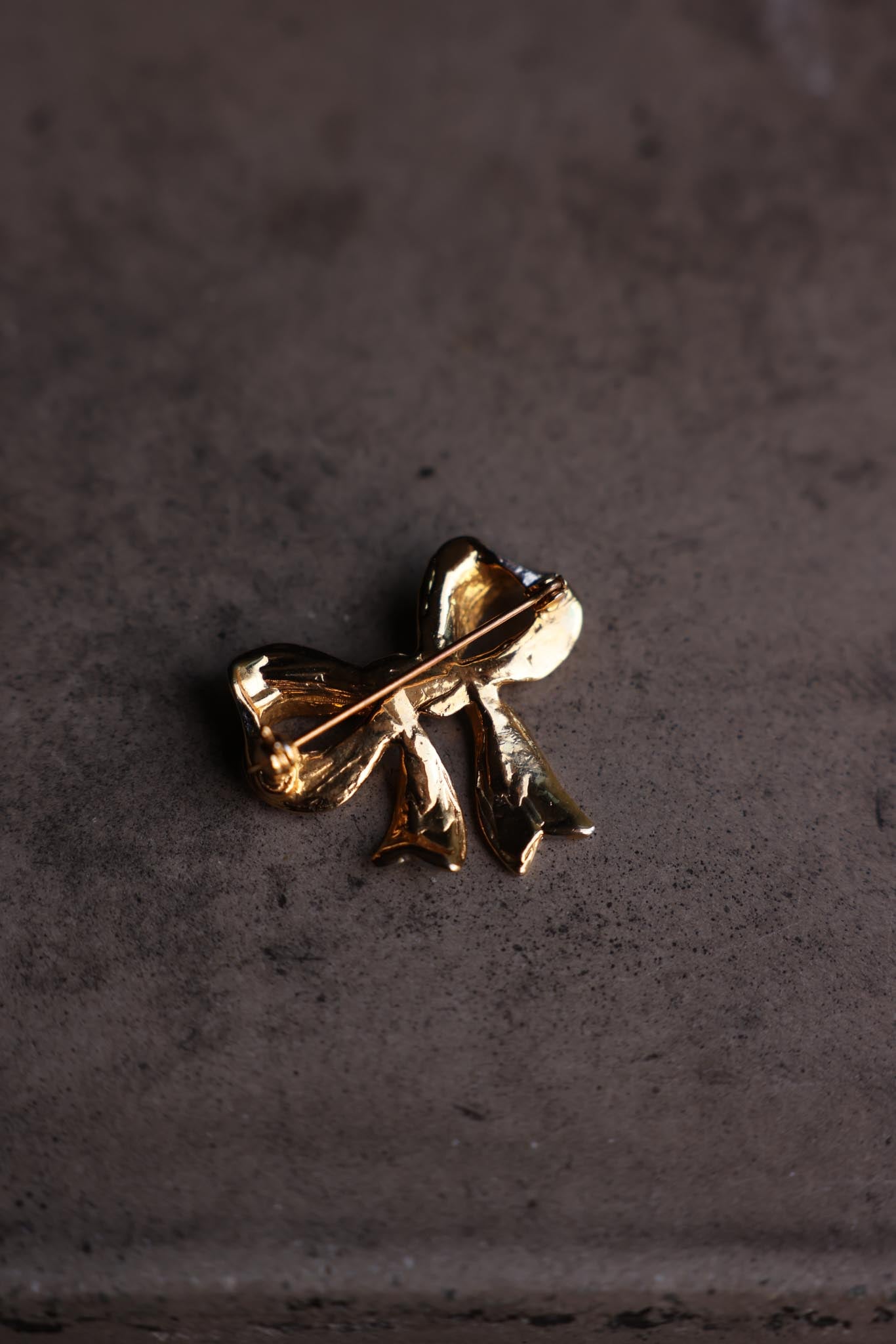 Two-Tone Ribbon Bow Brooch