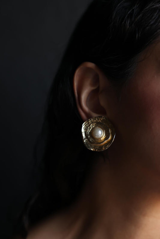 Rippled Clip-On Earrings with Faux Pearl Accent - Gold Tone|Vintage Baazaar 
