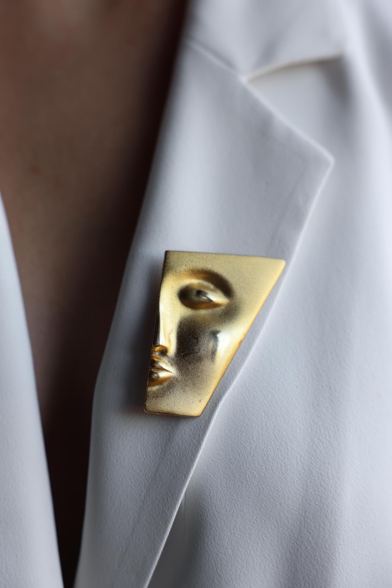 Matte Gold Abstract Face Brooch with Sculptural Angles|Vintage Baazaar 