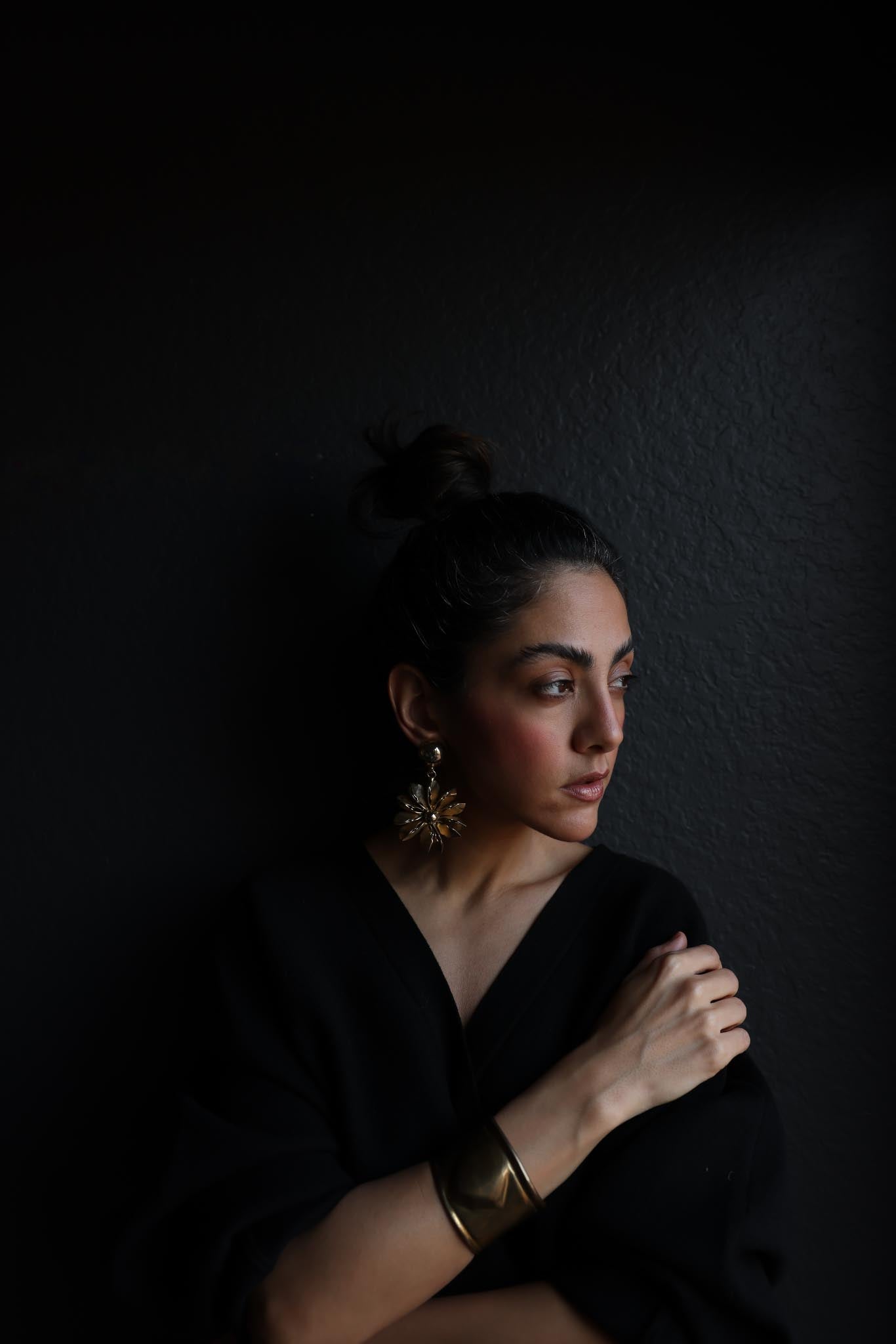 Vintage Floral Gold-Tone Clip-On Earrings|Vintage Baazaar 