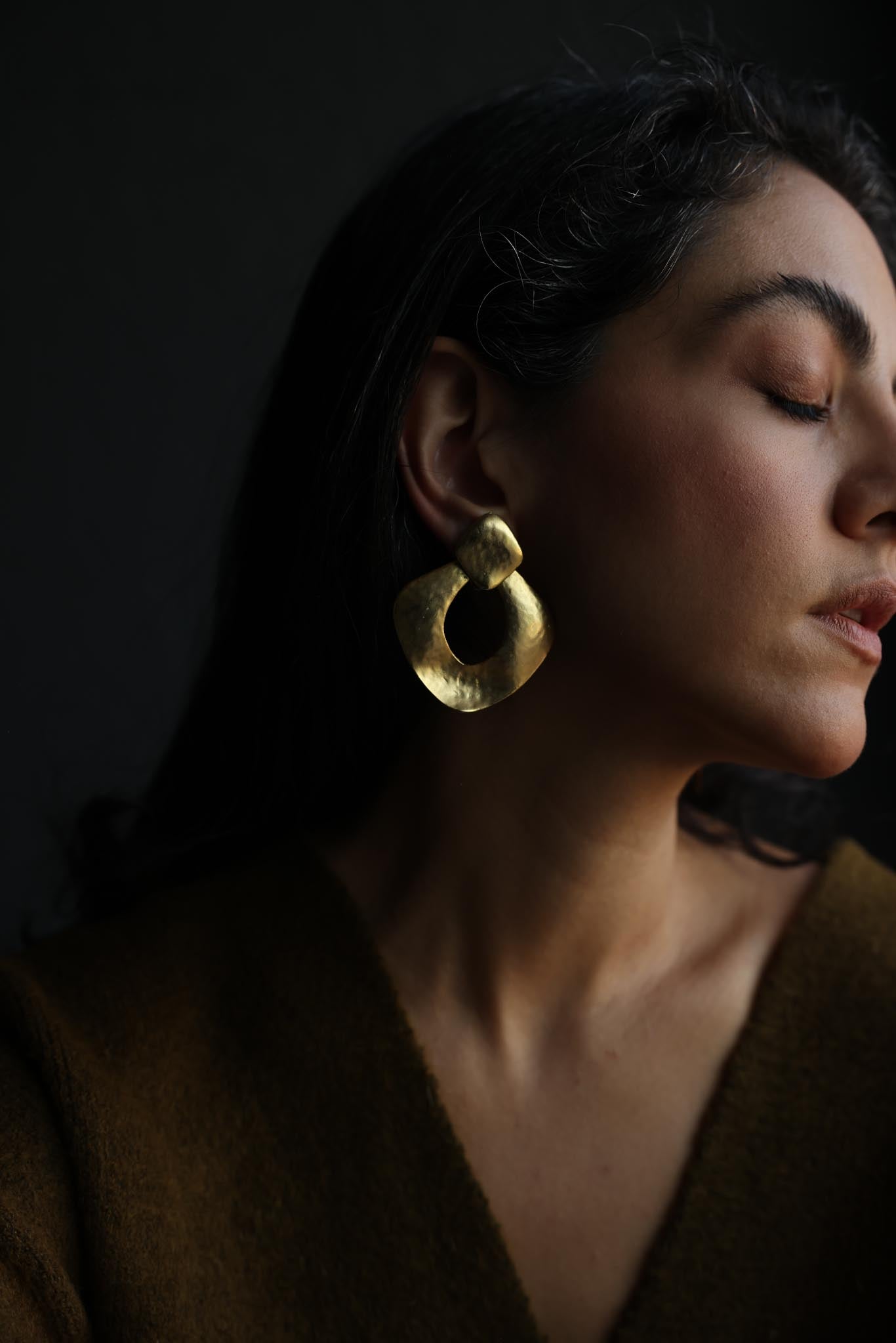 Vintage Hammered Matte Gold Open Hoop Clip-On Statement Earrings