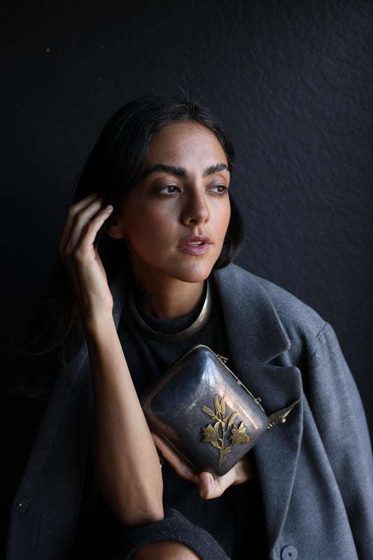 Blooming Elegance Clutch|Vintage Baazaar 