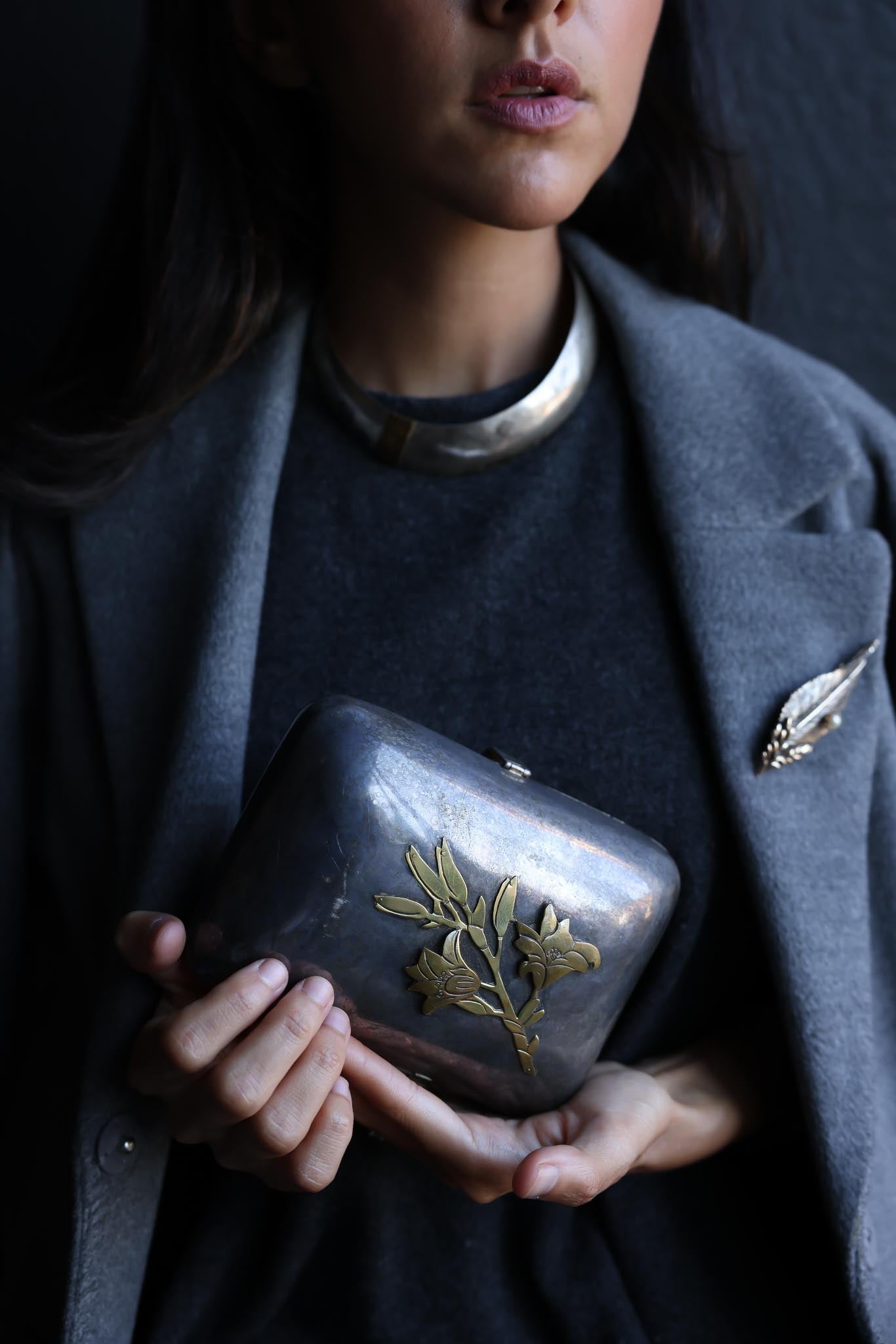Blooming Elegance Clutch|Vintage Baazaar 