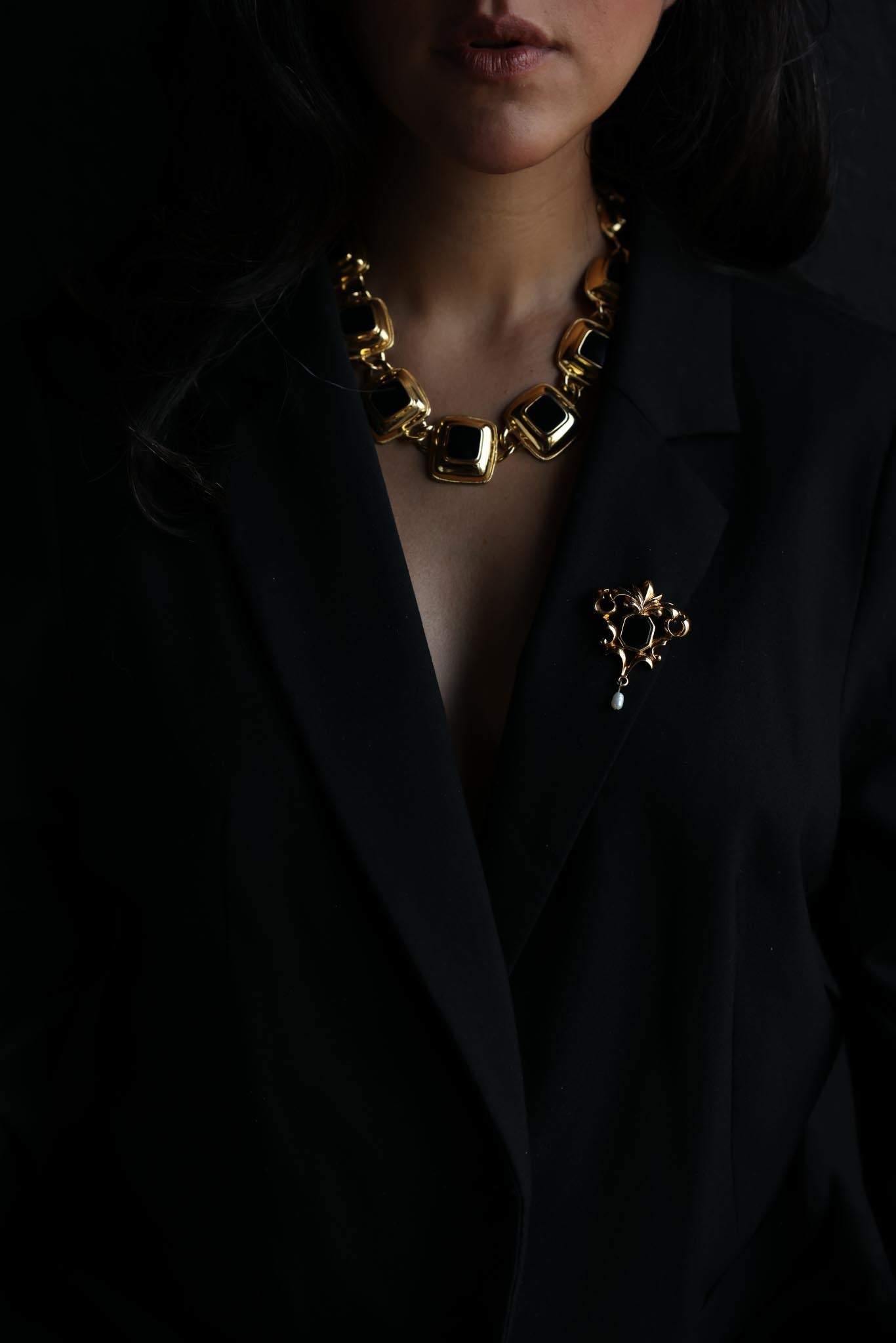 Avon Gold-Tone Brooch with Black Onyx and Freshwater Pearl Drop