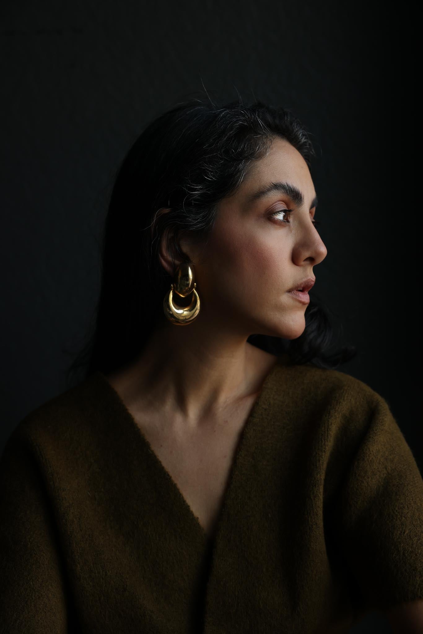 Chunky Gold Tone Clip-On Hoop Earrings|Vintage Baazaar 