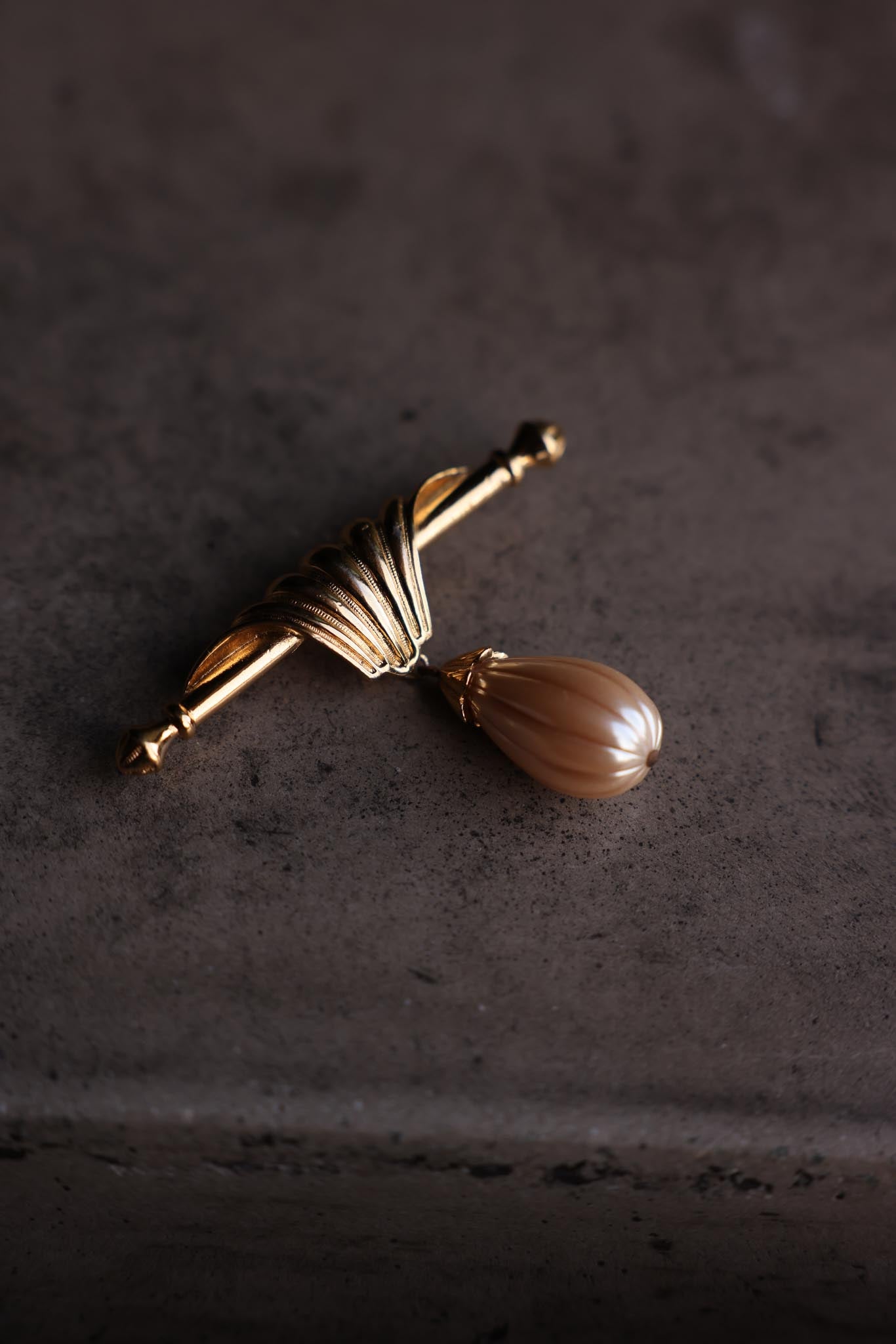 Richelieu Gold-Tone Bar Brooch with Faux Pearl Drop