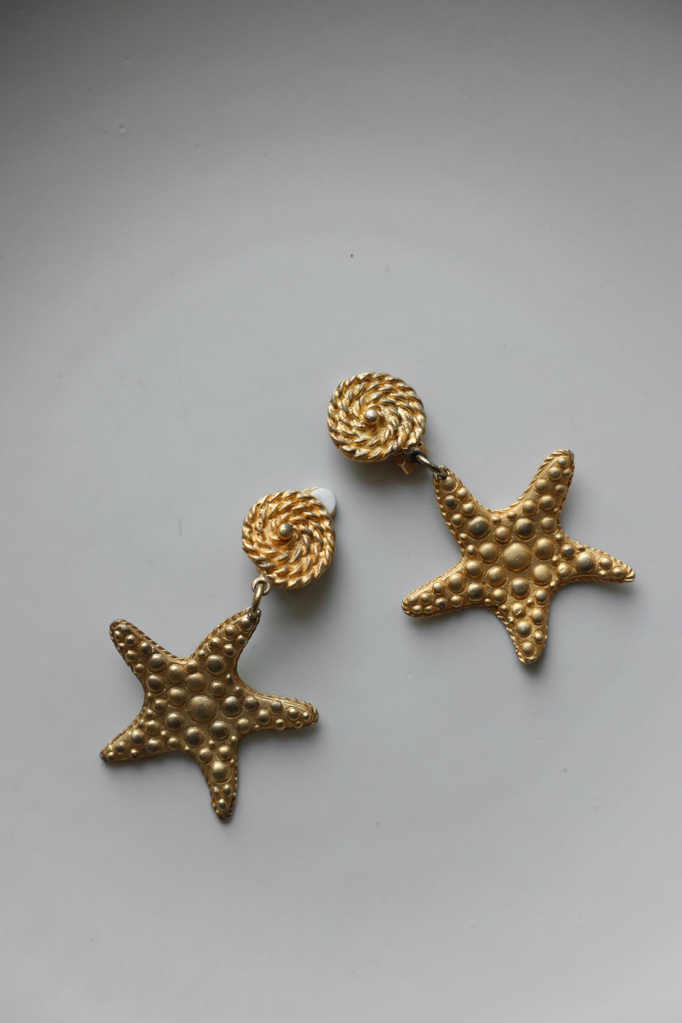 Golden Starfish Clip-On Earrings|Vintage Baazaar 