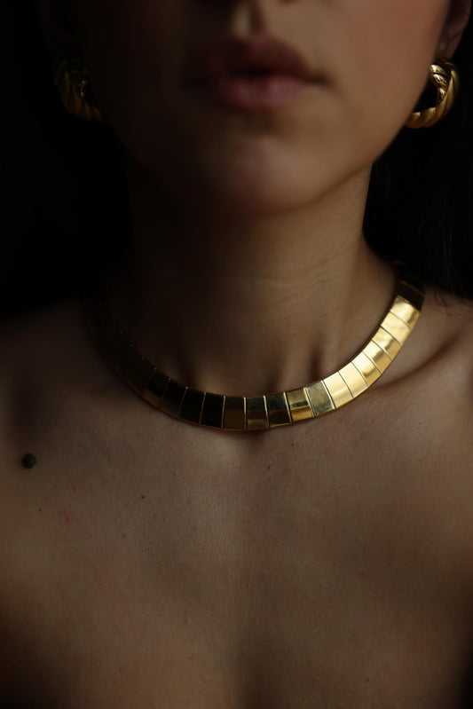 Gold-Tone Collar Necklace|Vintage Baazaar 