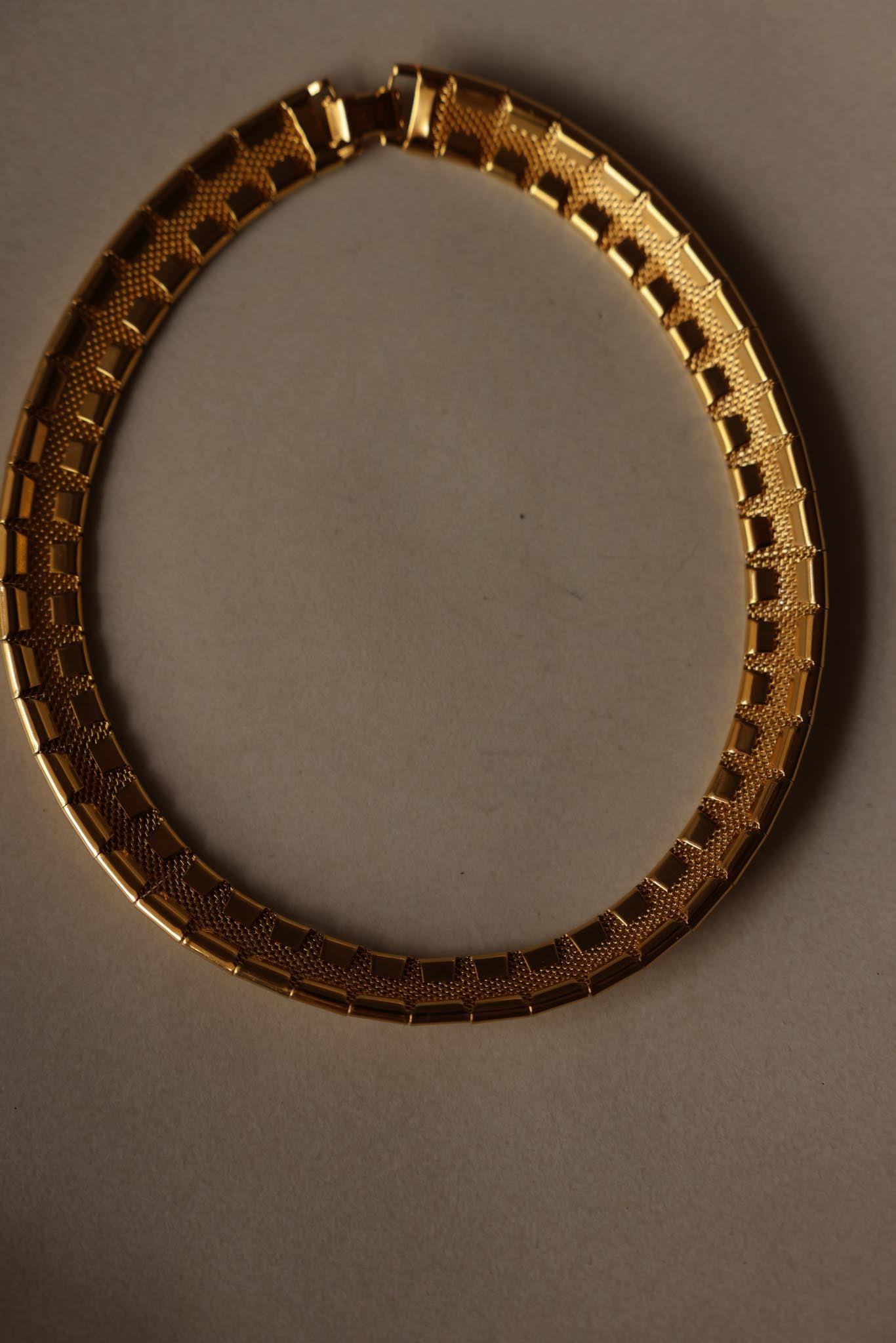 Gold-Tone Collar Necklace|Vintage Baazaar 