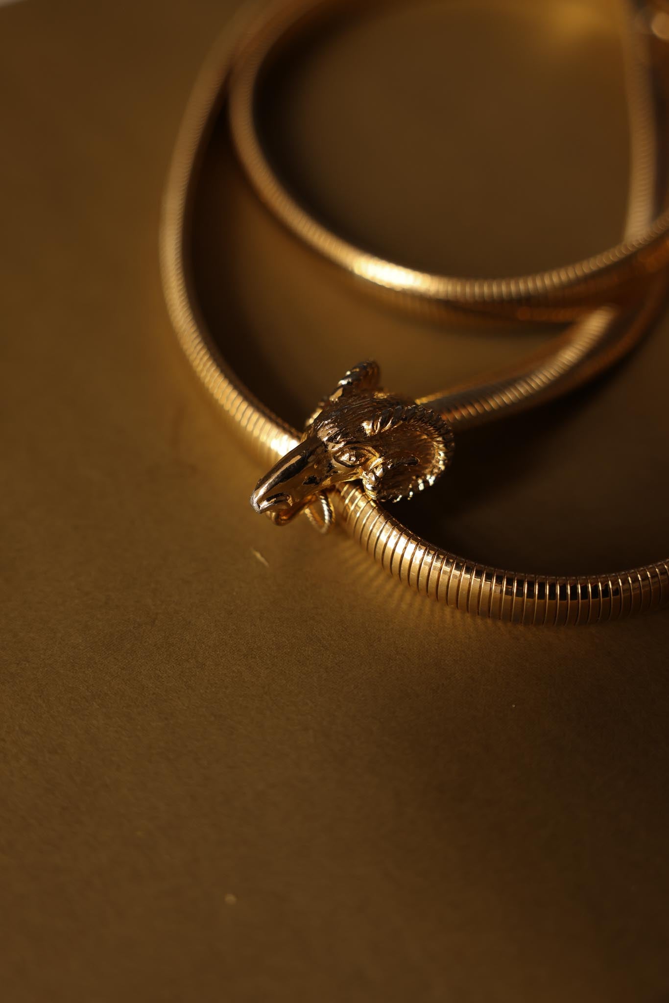 Stretchy Gold-Tone Ram Head Belt|Vintage Baazaar 