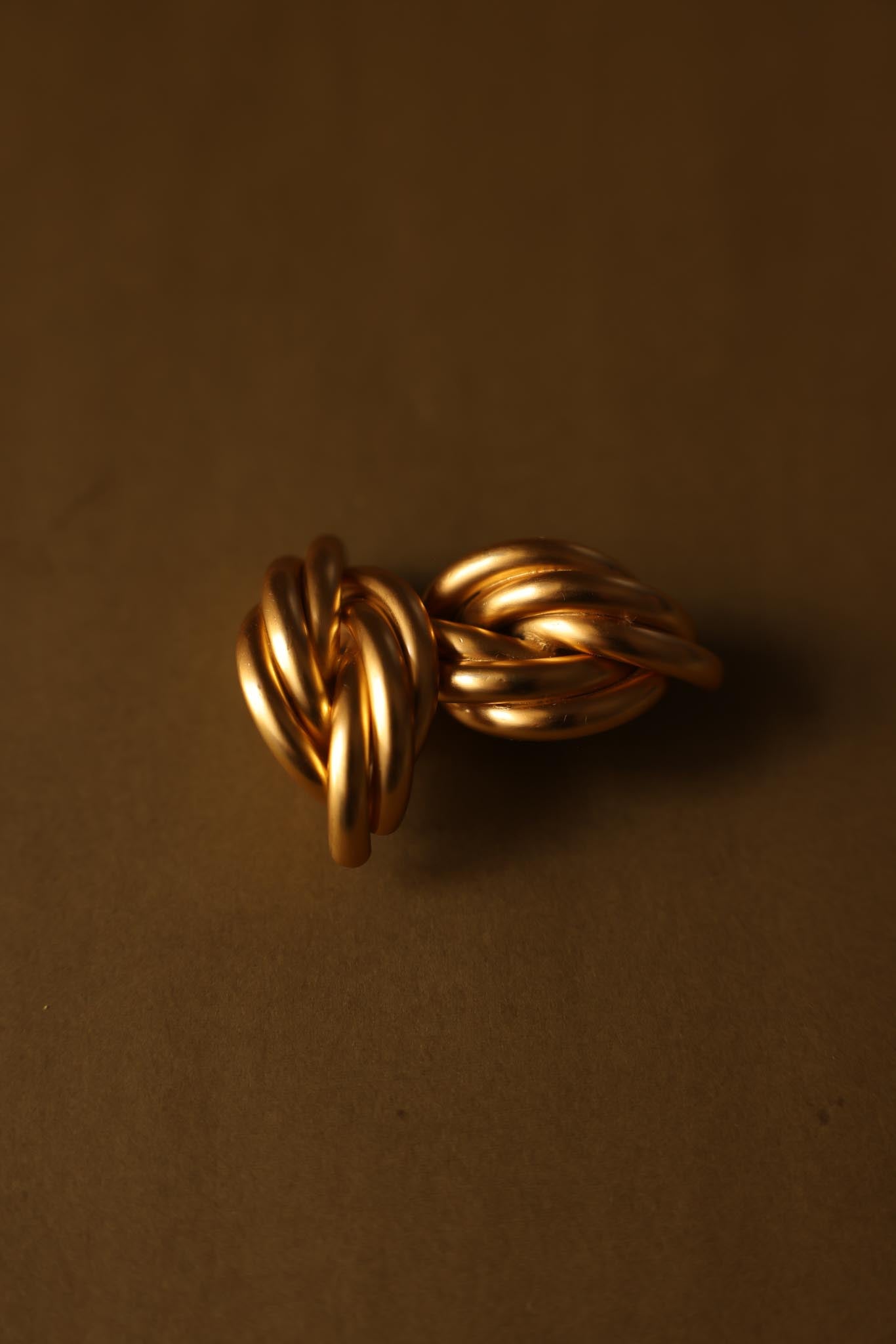 Matte Gold Knot Clip-On Earrings|Vintage Baazaar 
