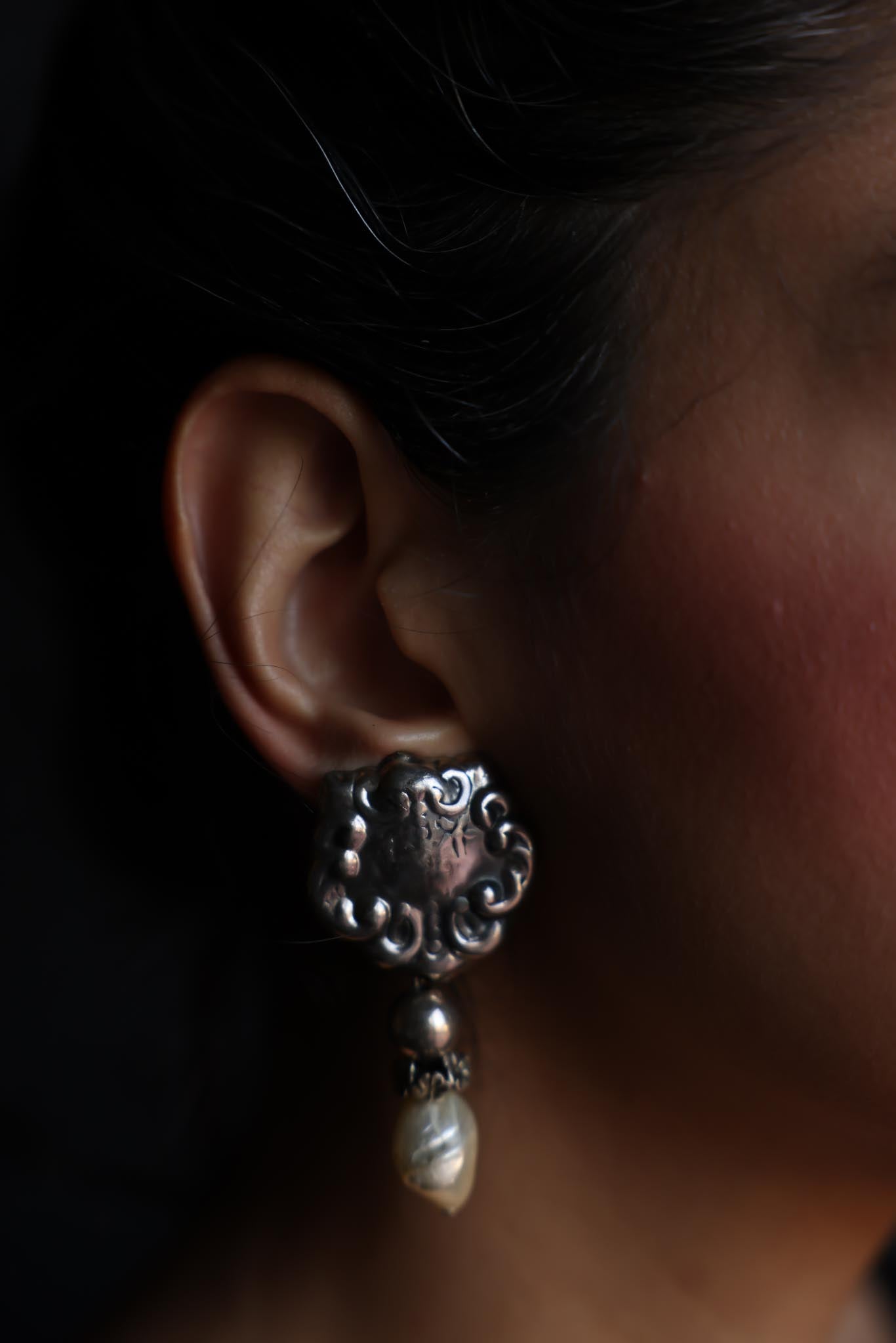 Sterling Pearl Drop Clip-On Earrings|Vintage Baazaar 