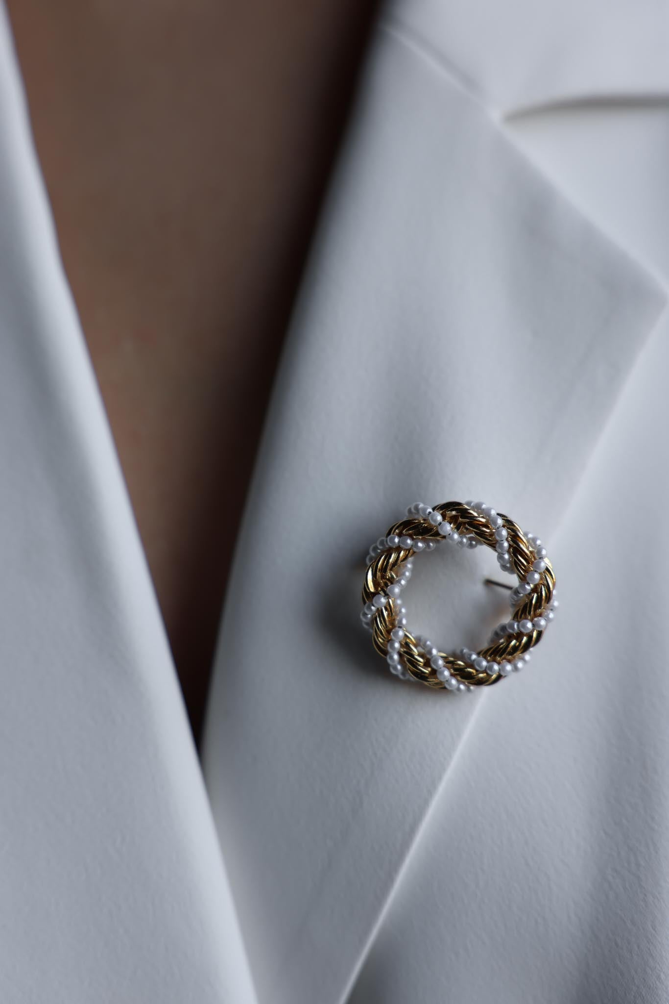 Golden Pearl Wreath Brooch|Vintage Baazaar 